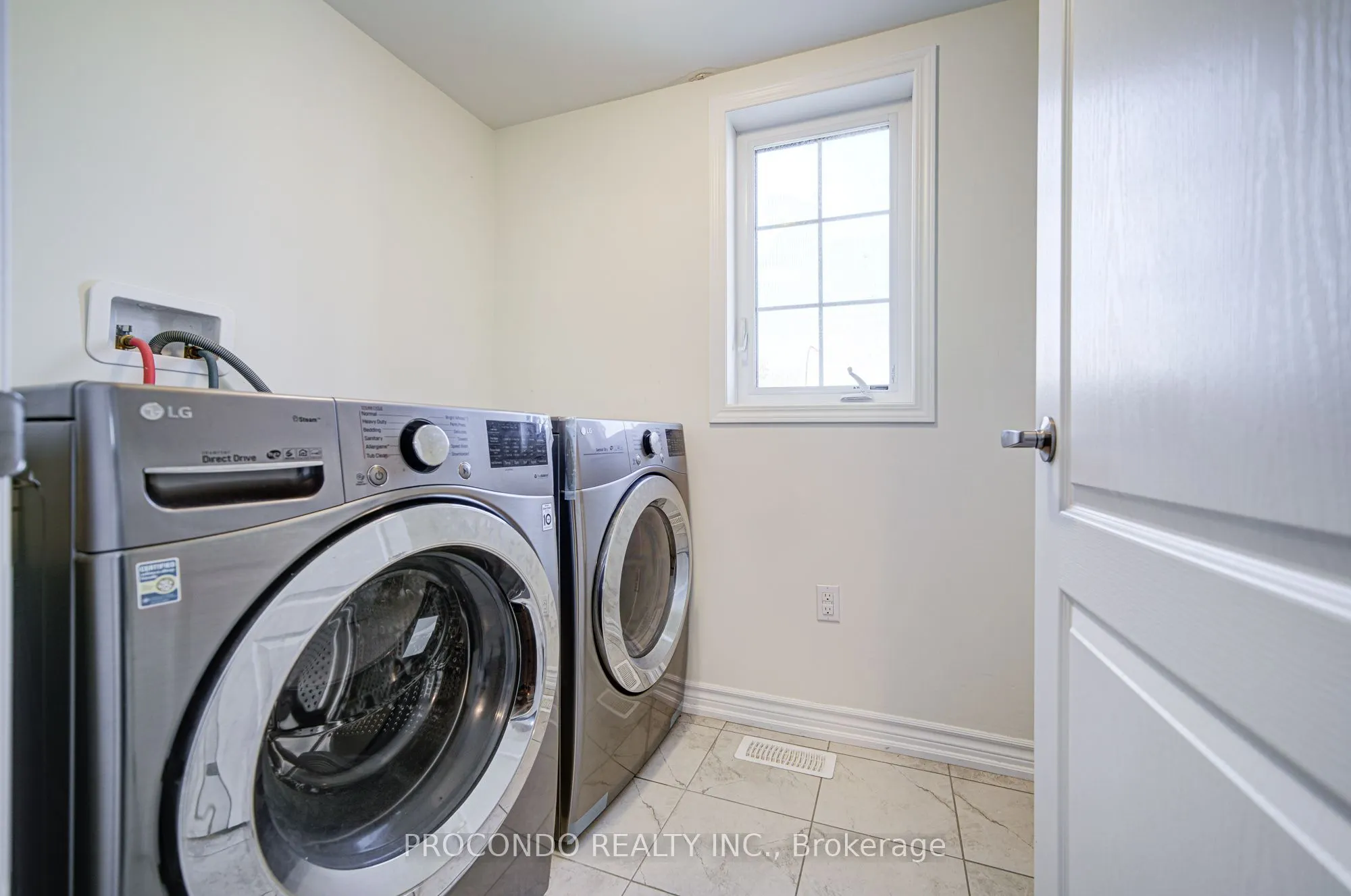 38 Bluegill Crescent