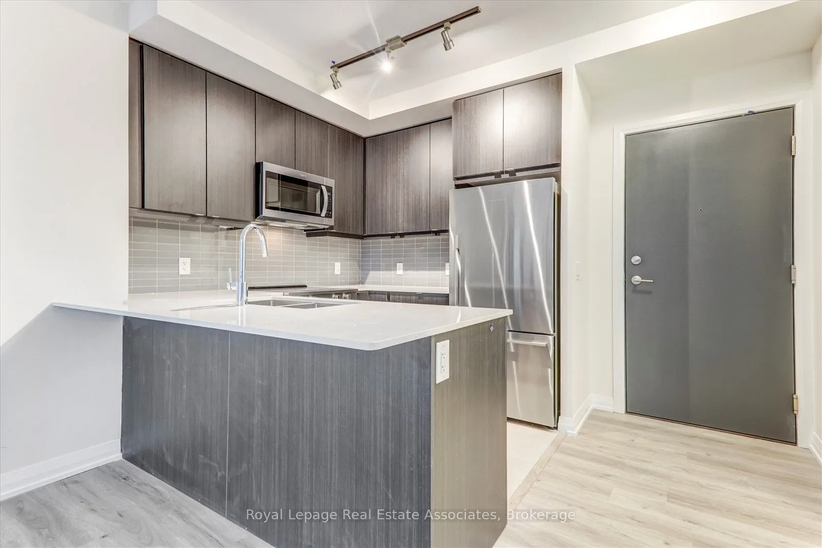 3270 Sheppard Avenue E, #328