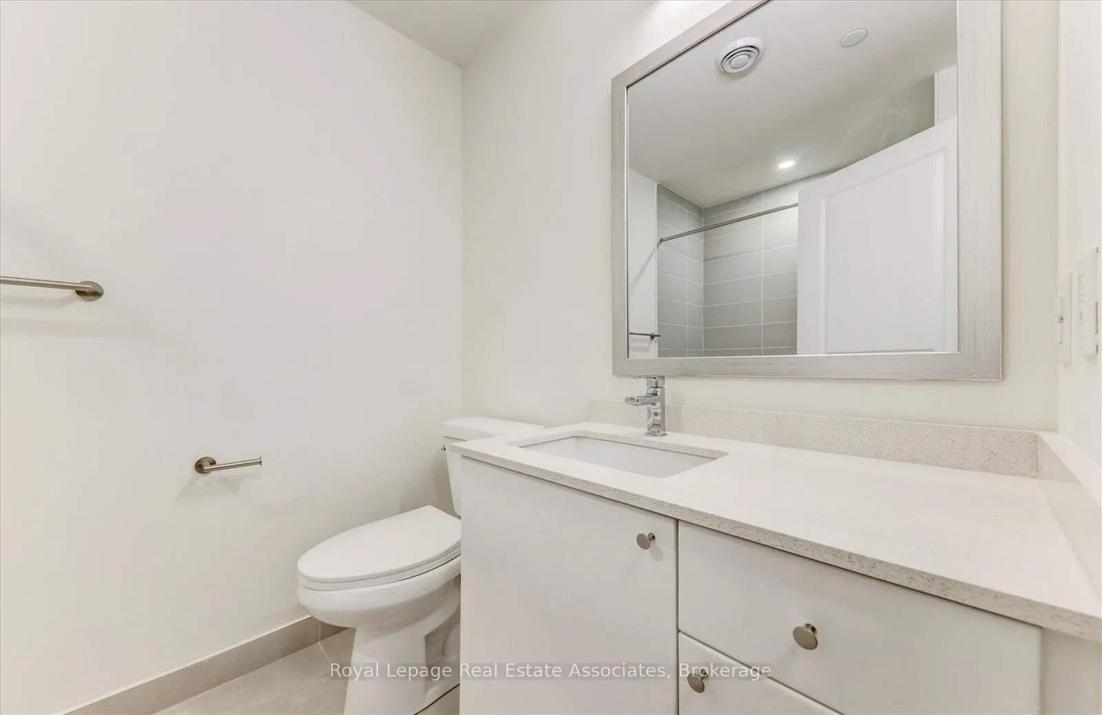 3270 Sheppard Avenue E, #328