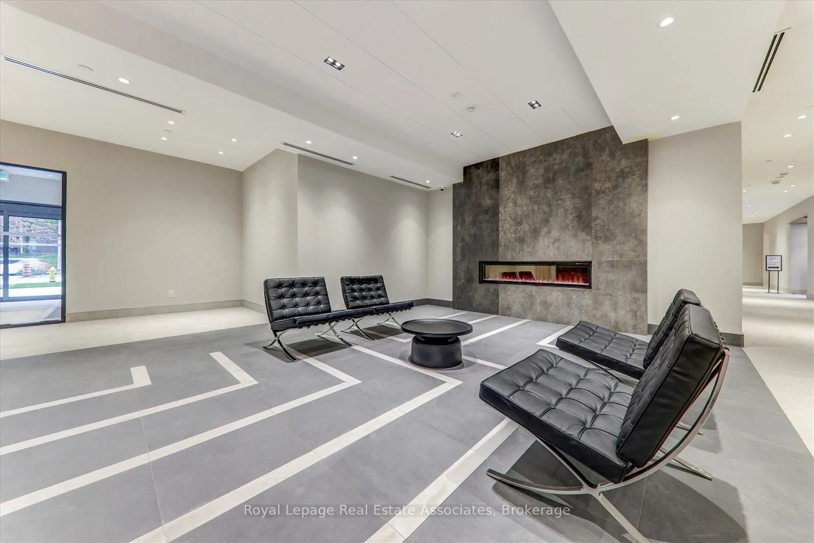 3270 Sheppard Avenue E, #328