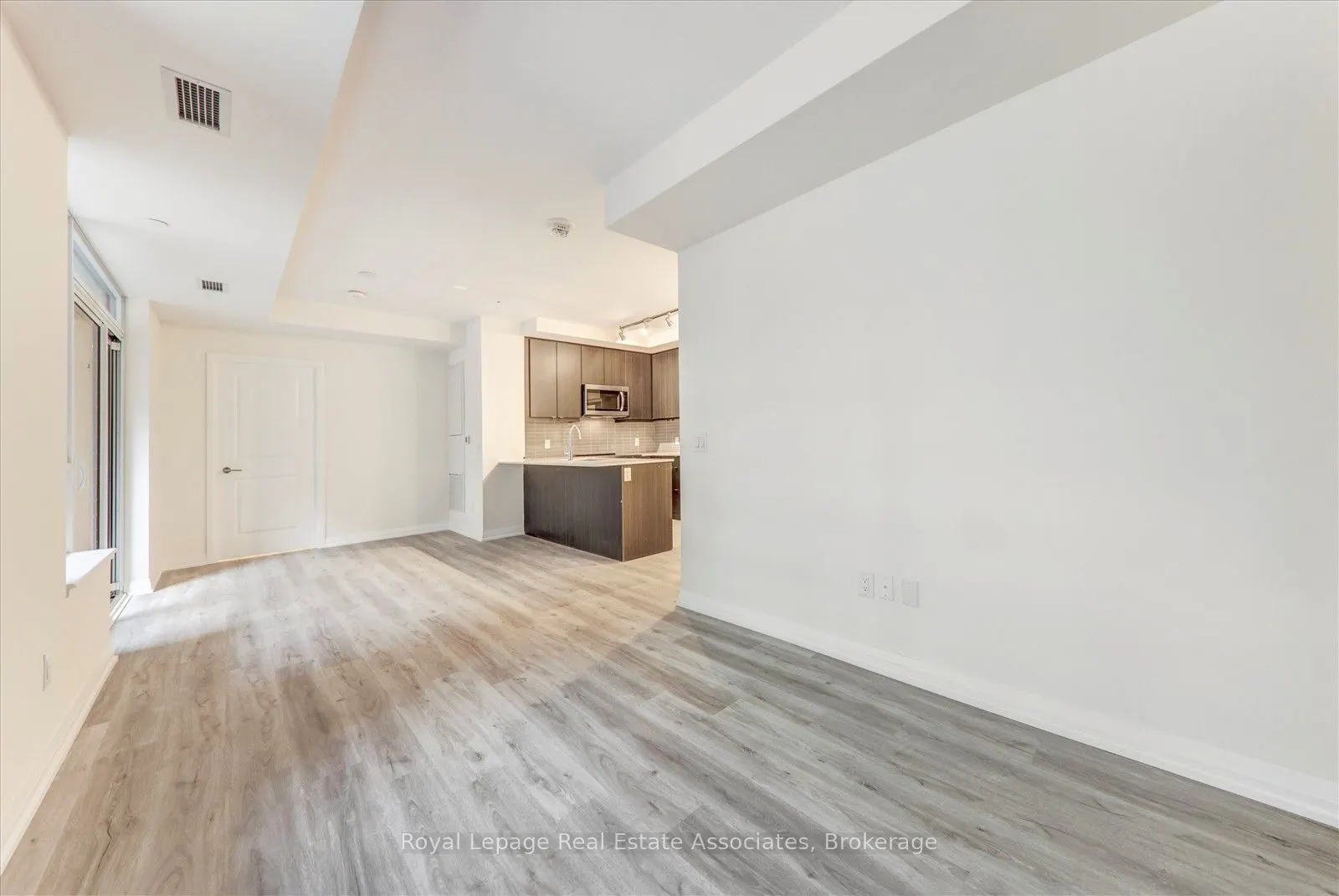 3270 Sheppard Avenue E, #328