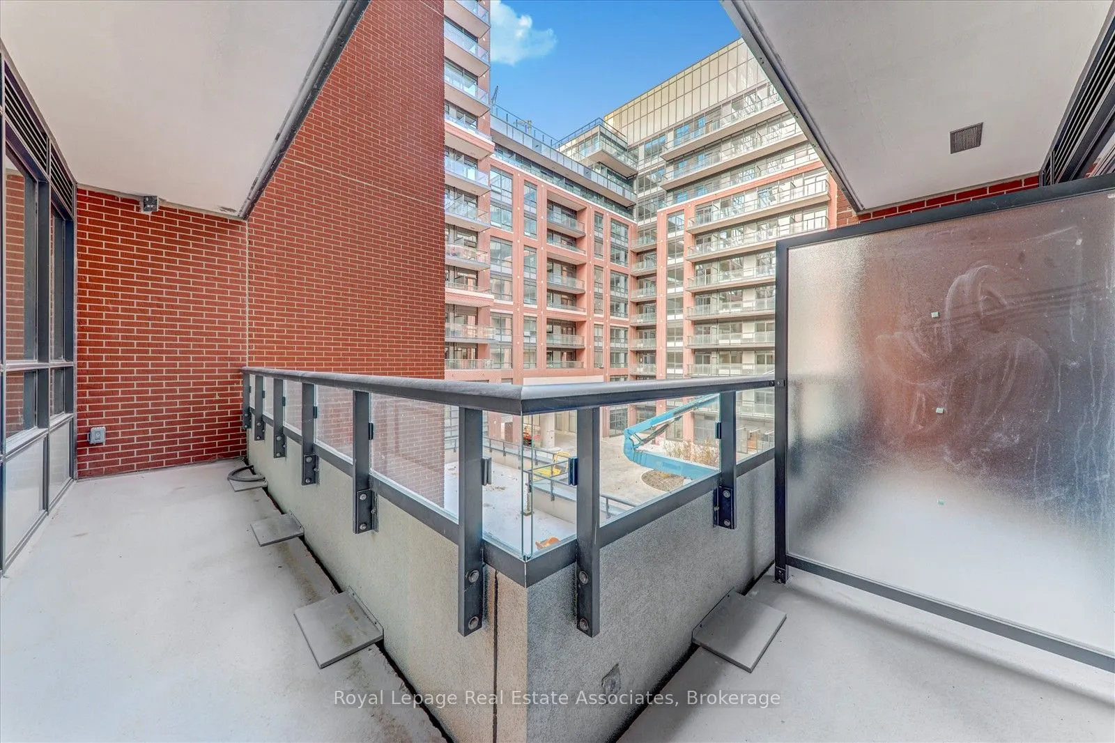 3270 Sheppard Avenue E, #328