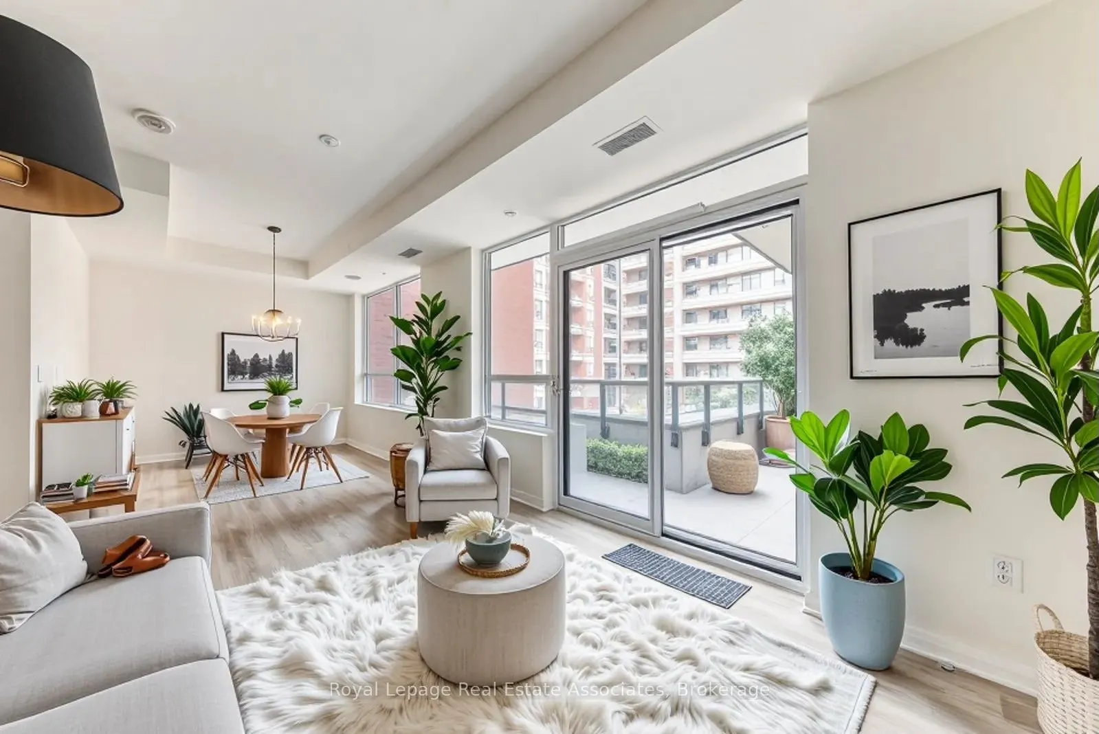 3270 Sheppard Avenue E, #328