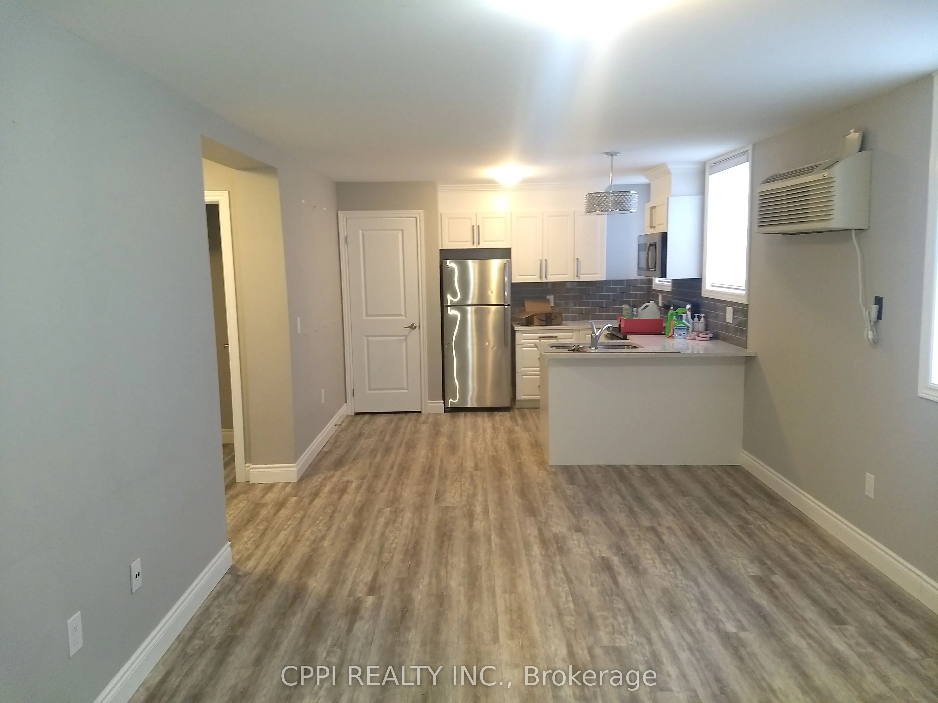 255 Tresane Street, #101