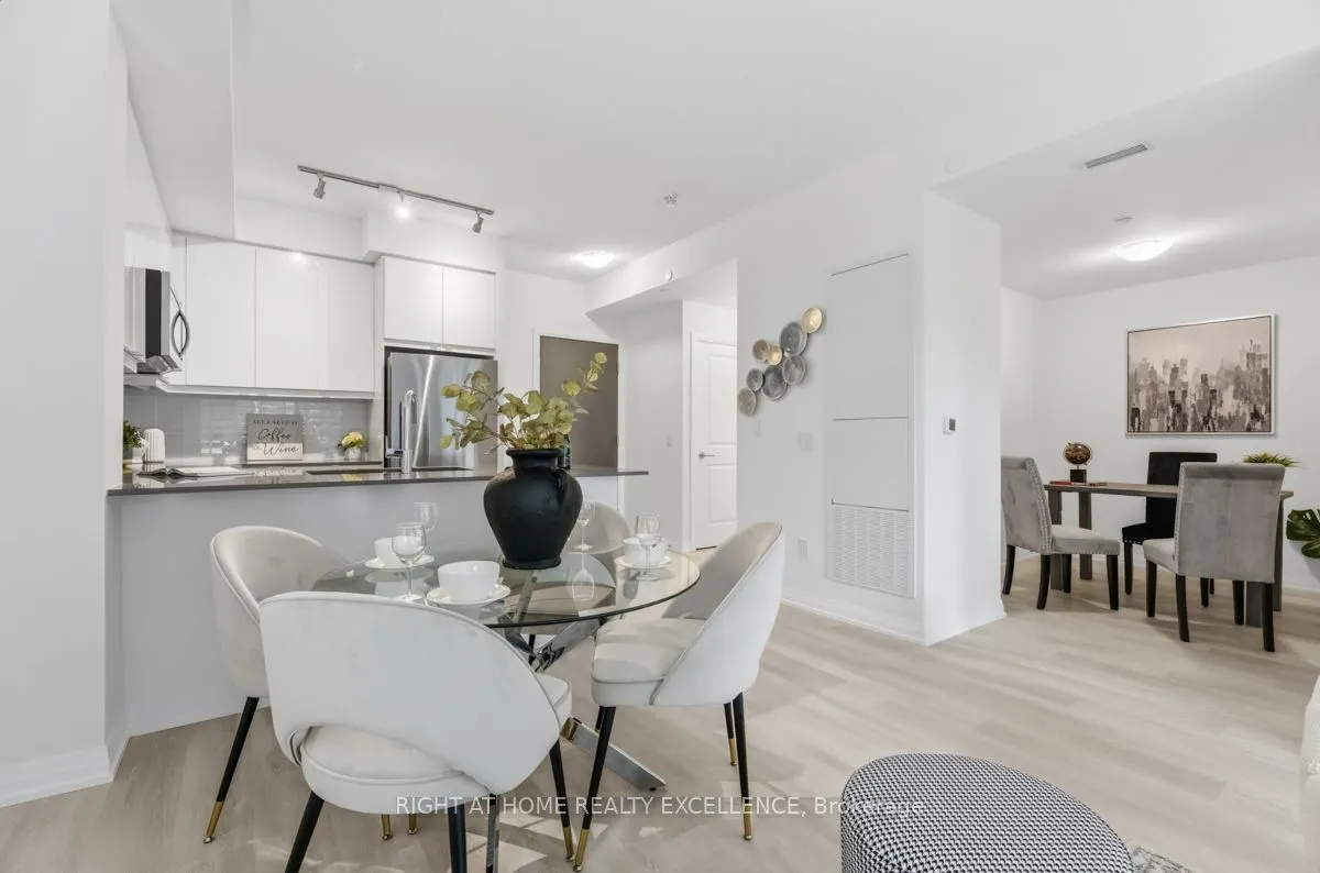 3260 SHEPPARD Avenue E, #411