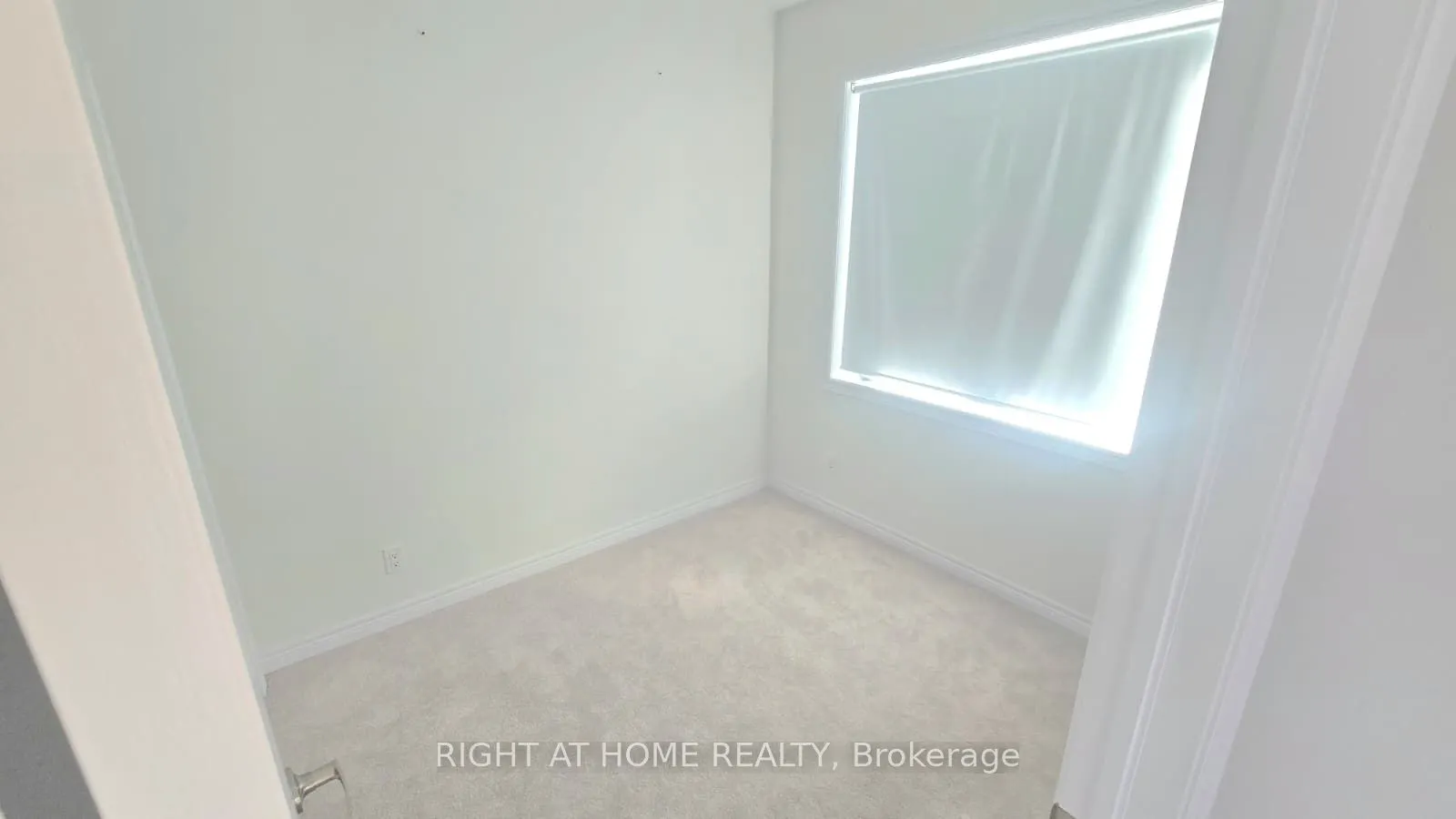 1992 Cameron Lott Crescent