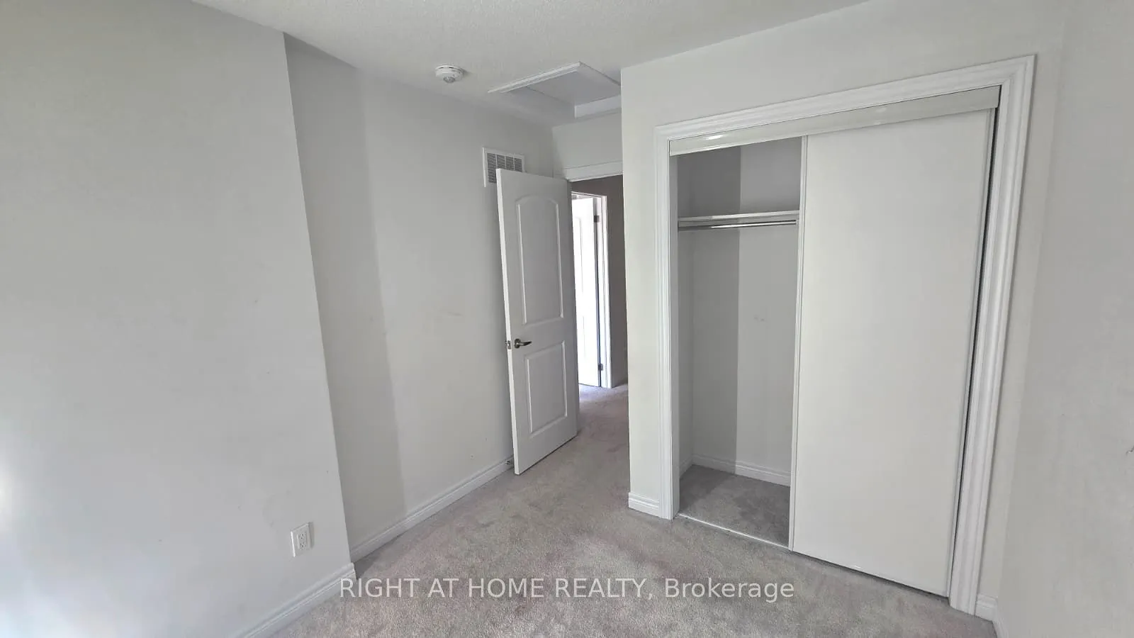 1992 Cameron Lott Crescent