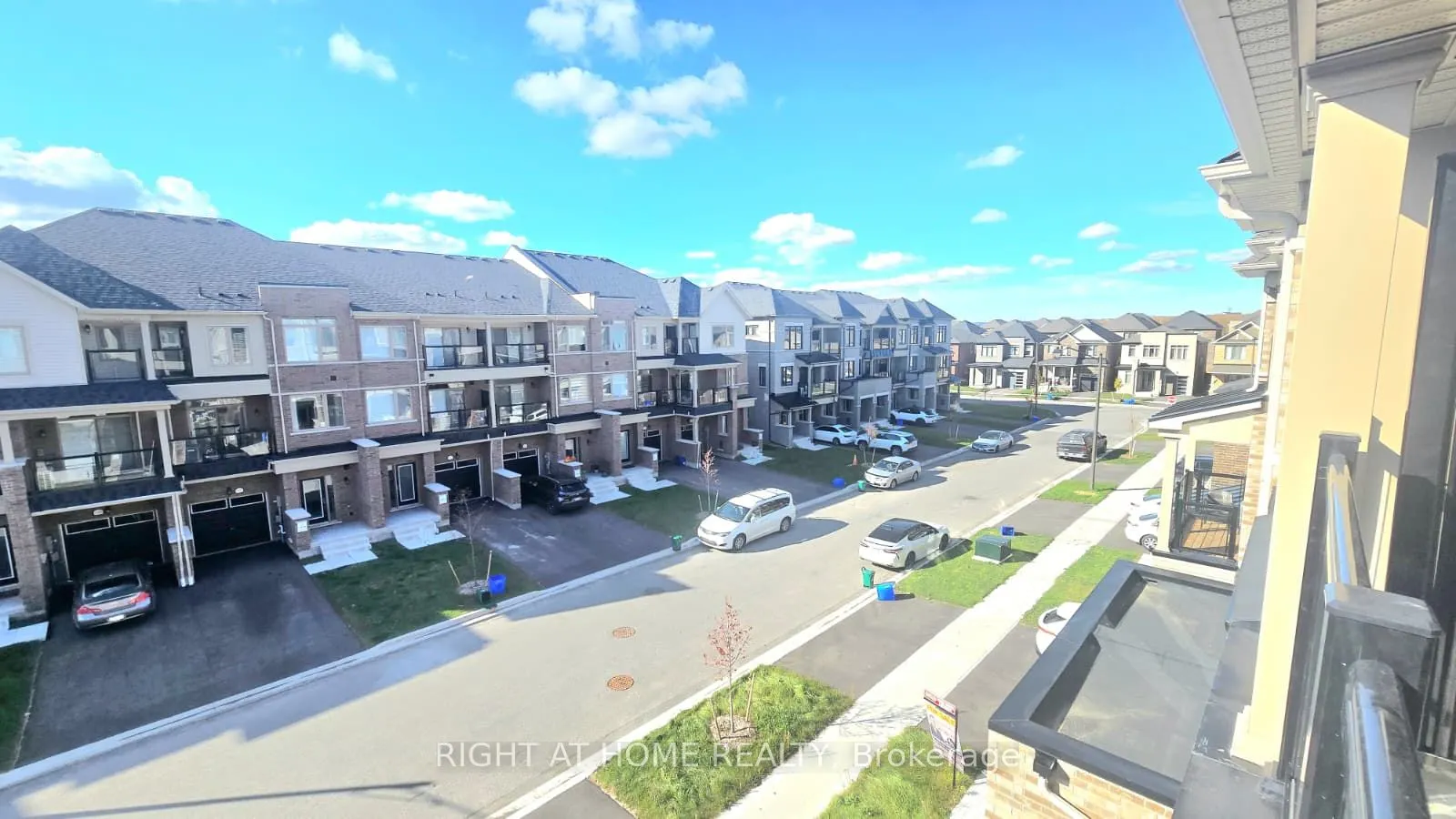 1992 Cameron Lott Crescent