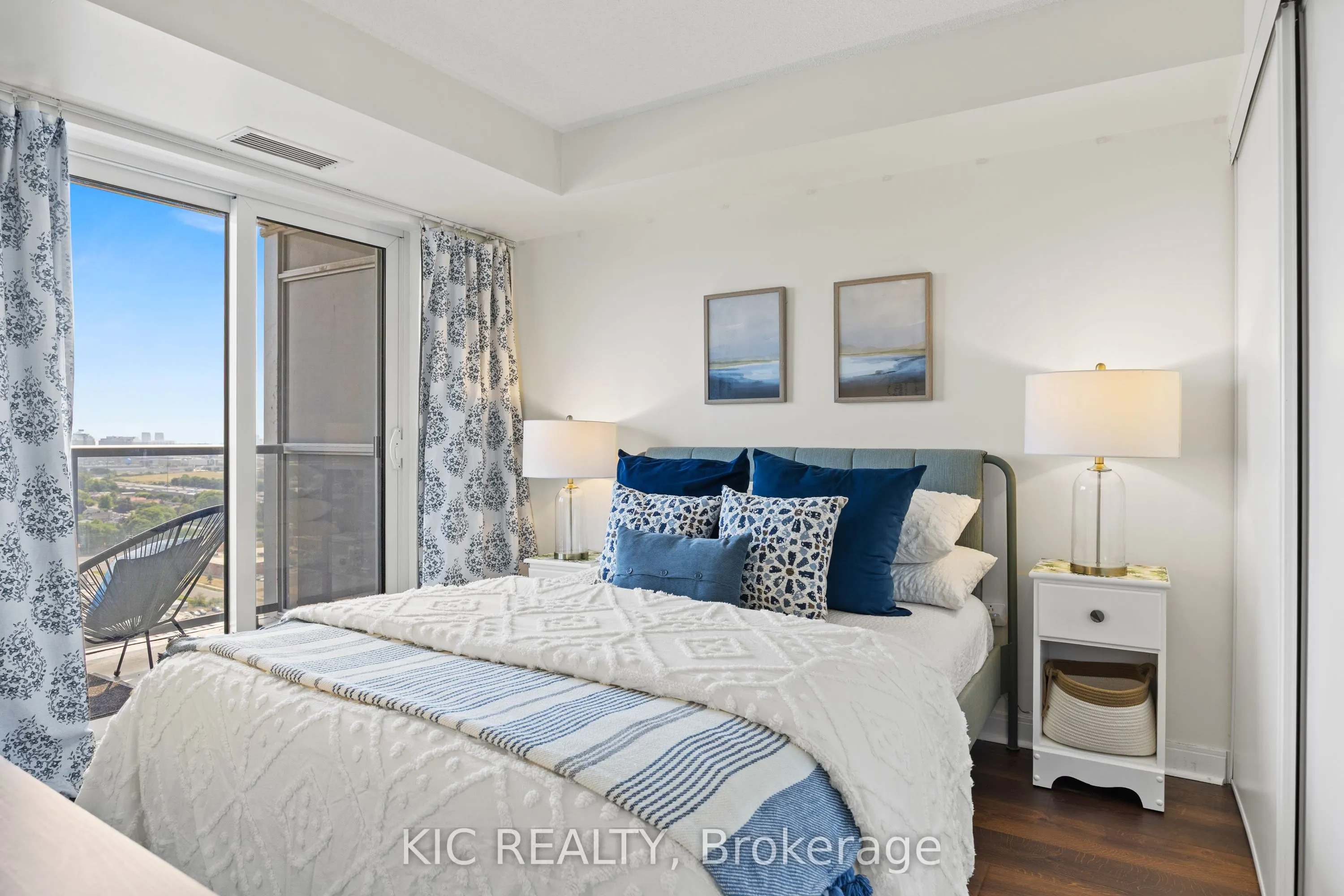 181 Village Green Square, #2312