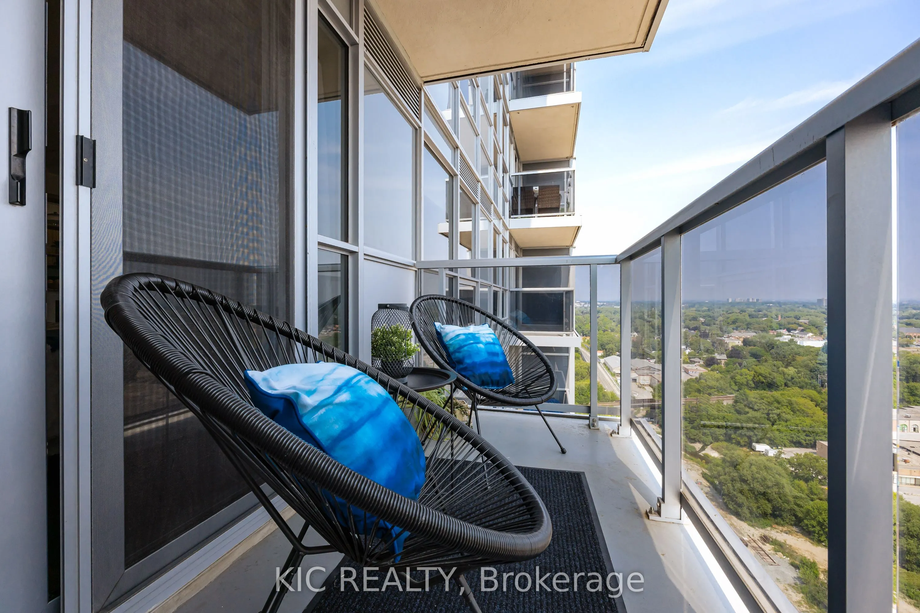 181 Village Green Square, #2312