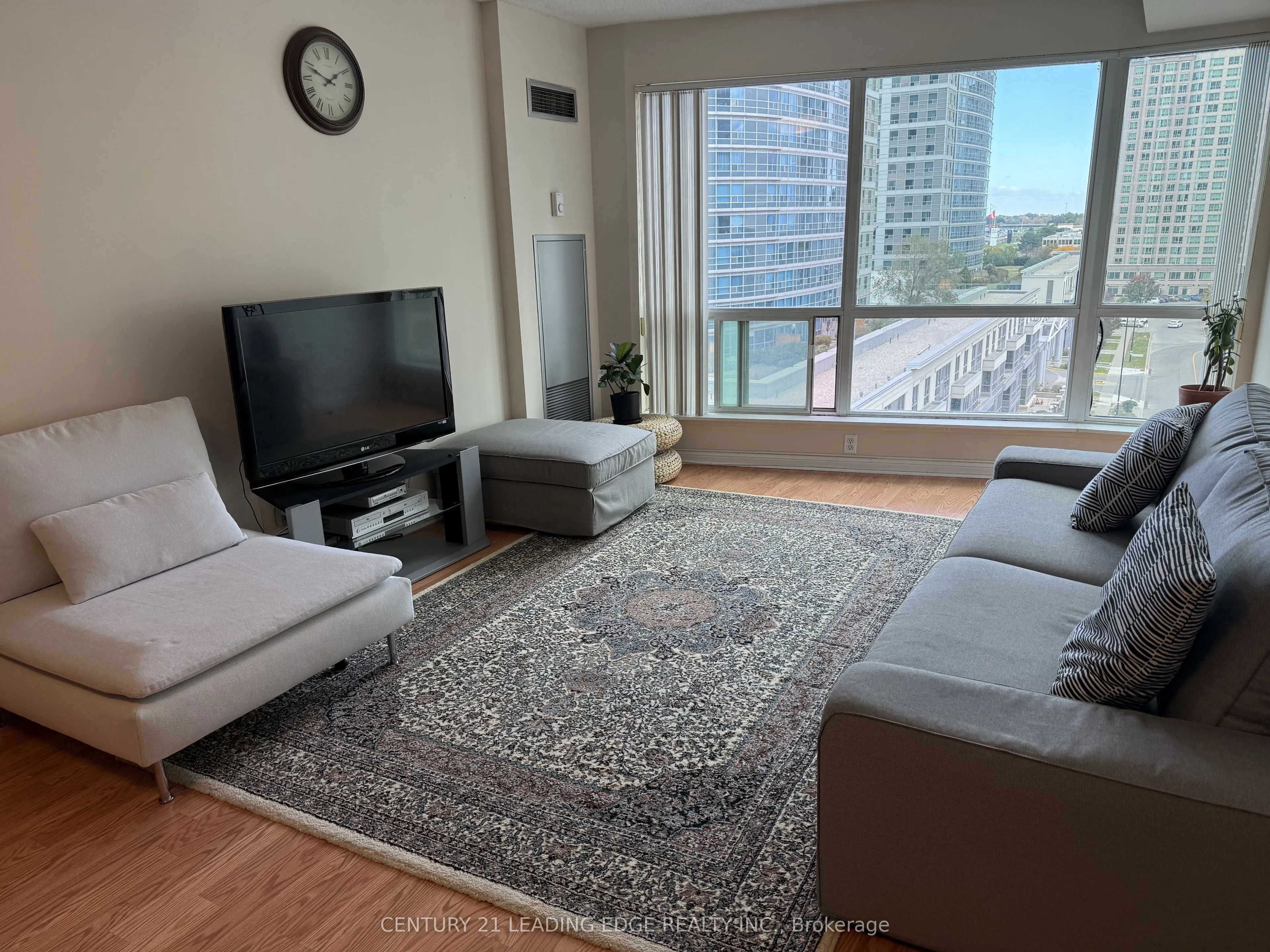 18 Lee Centre Drive, #903