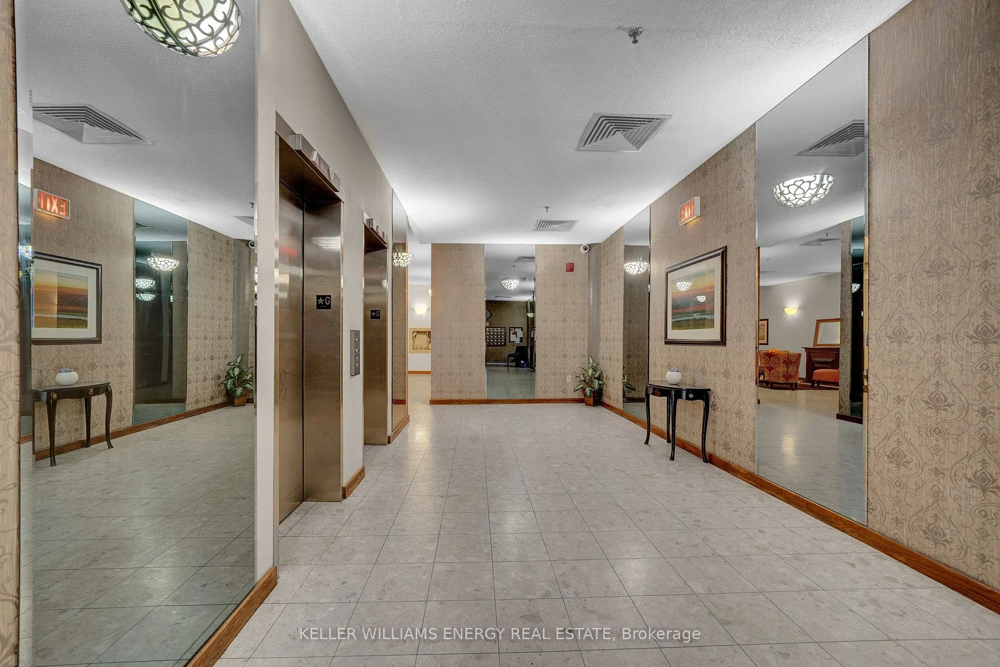 80 Athol Street E, #302