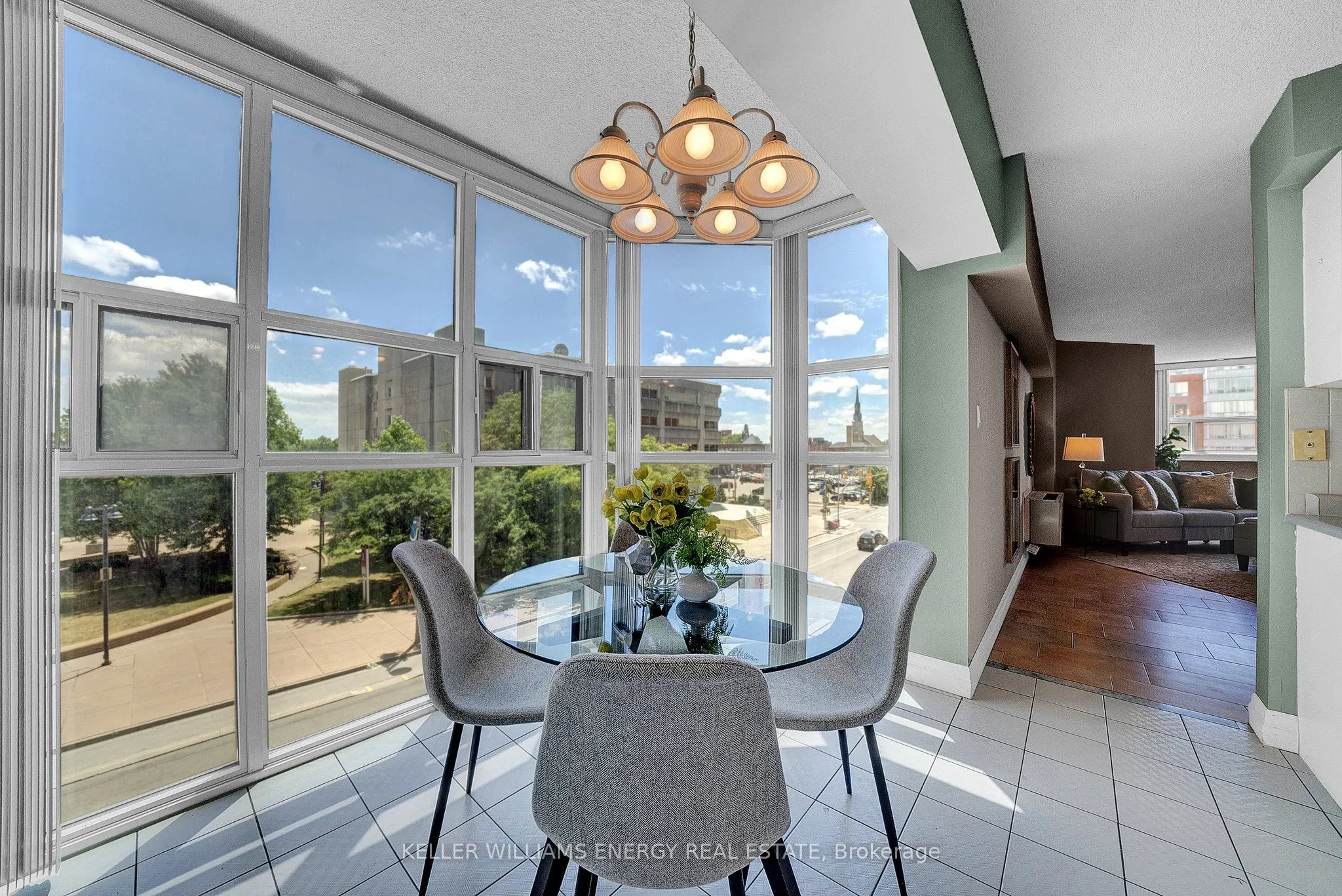 80 Athol Street E, #302