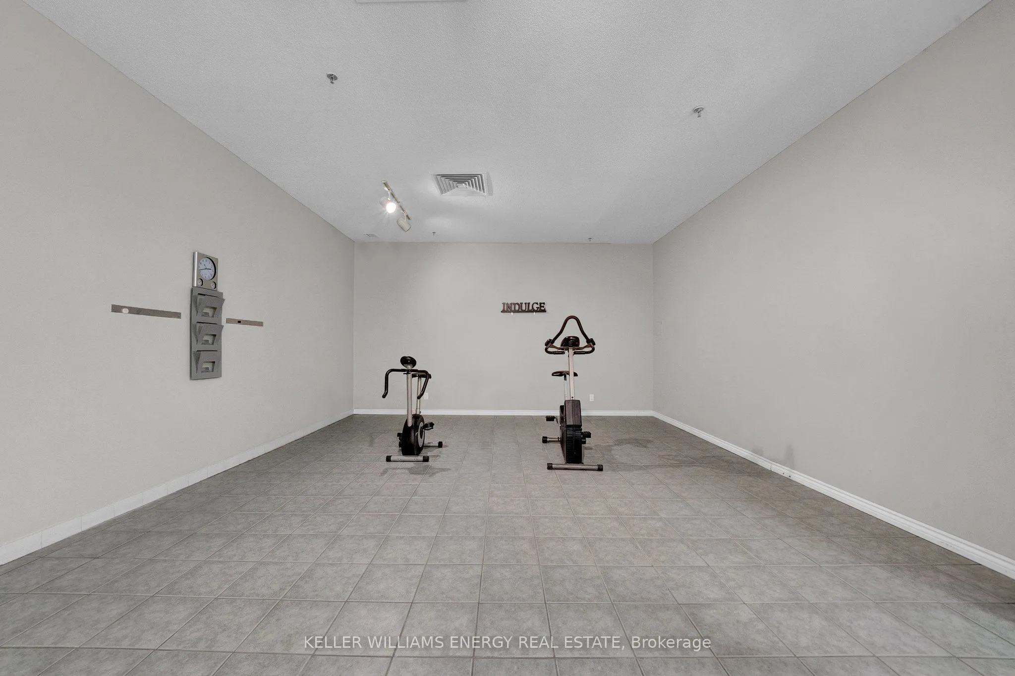 80 Athol Street E, #302