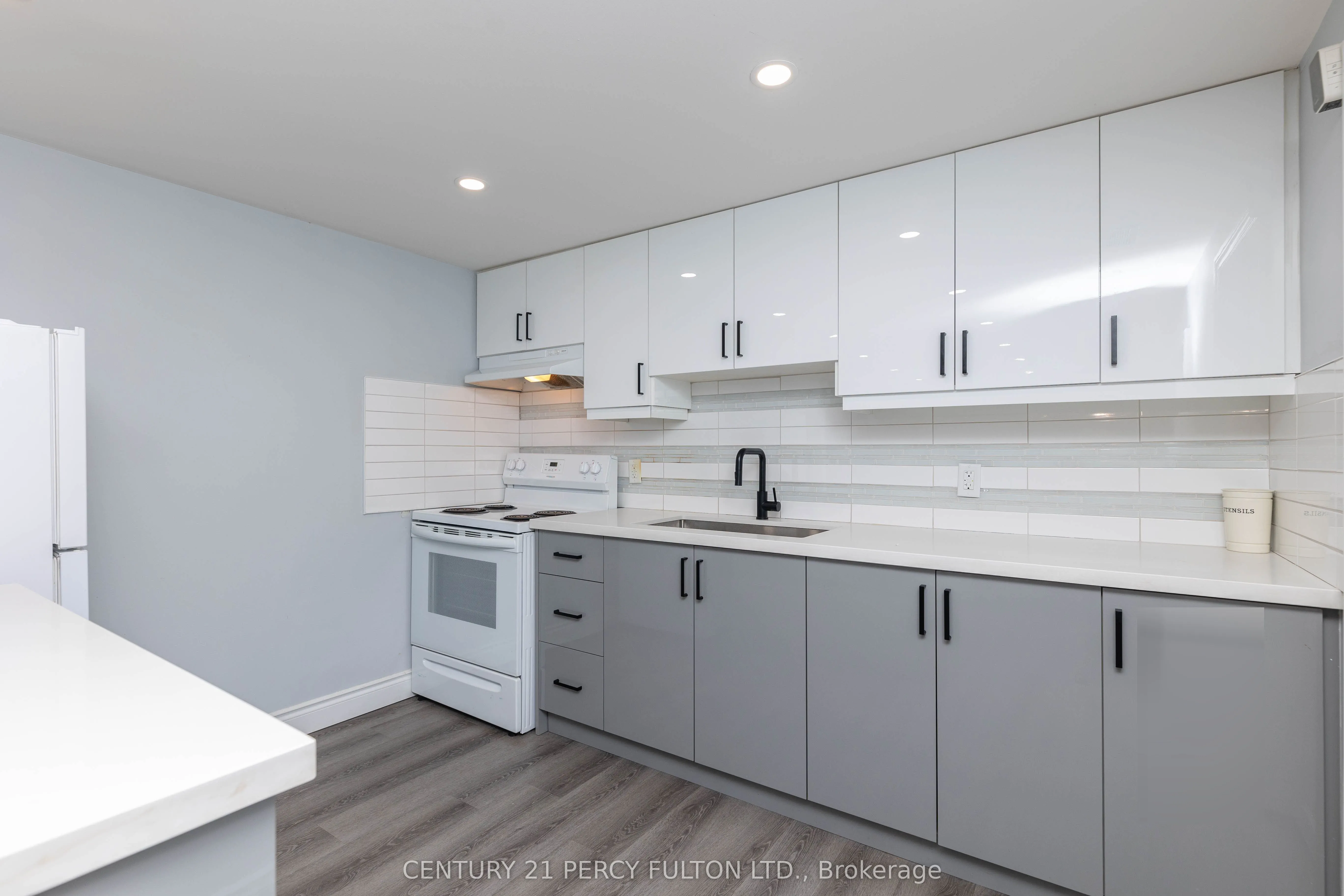 647 Perry Crescent, #Bsmt