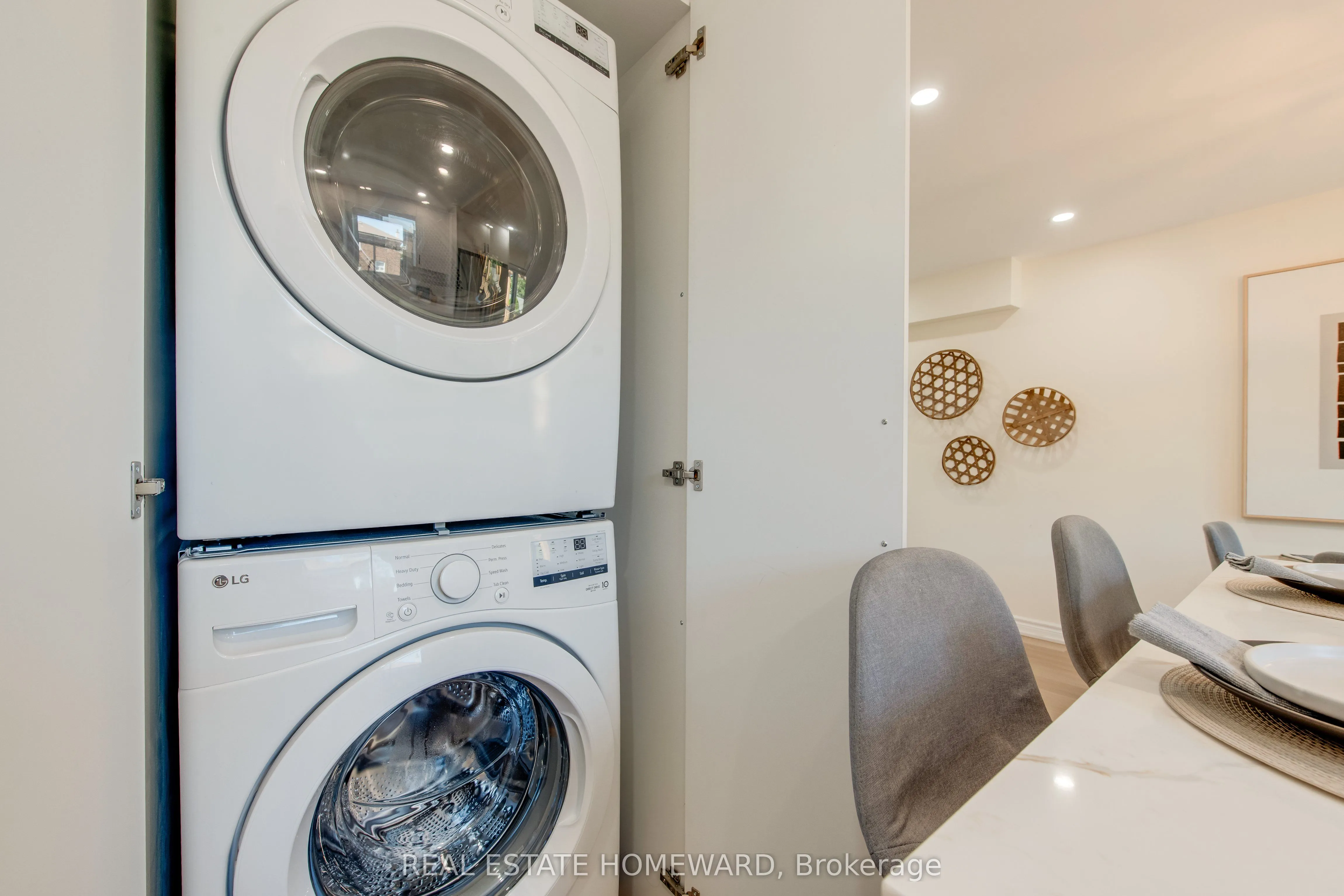 353 Victoria Park Avenue