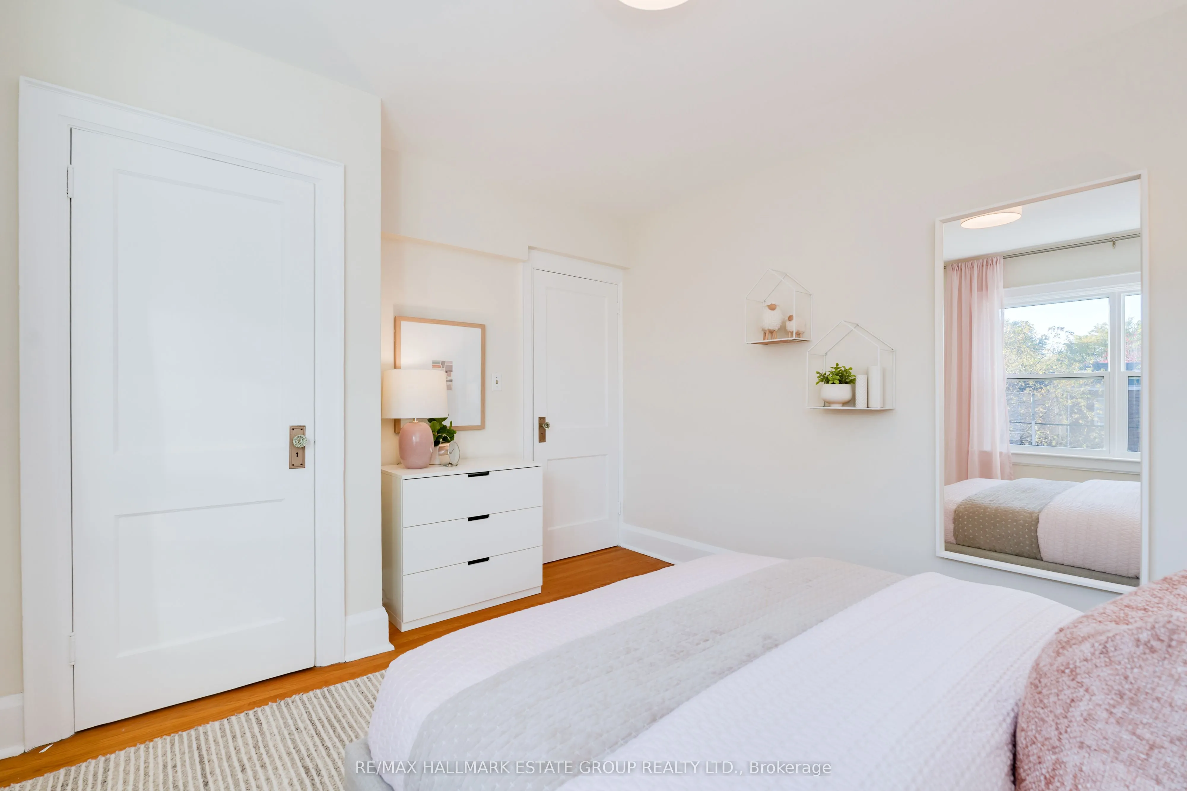 61 Springdale Boulevard