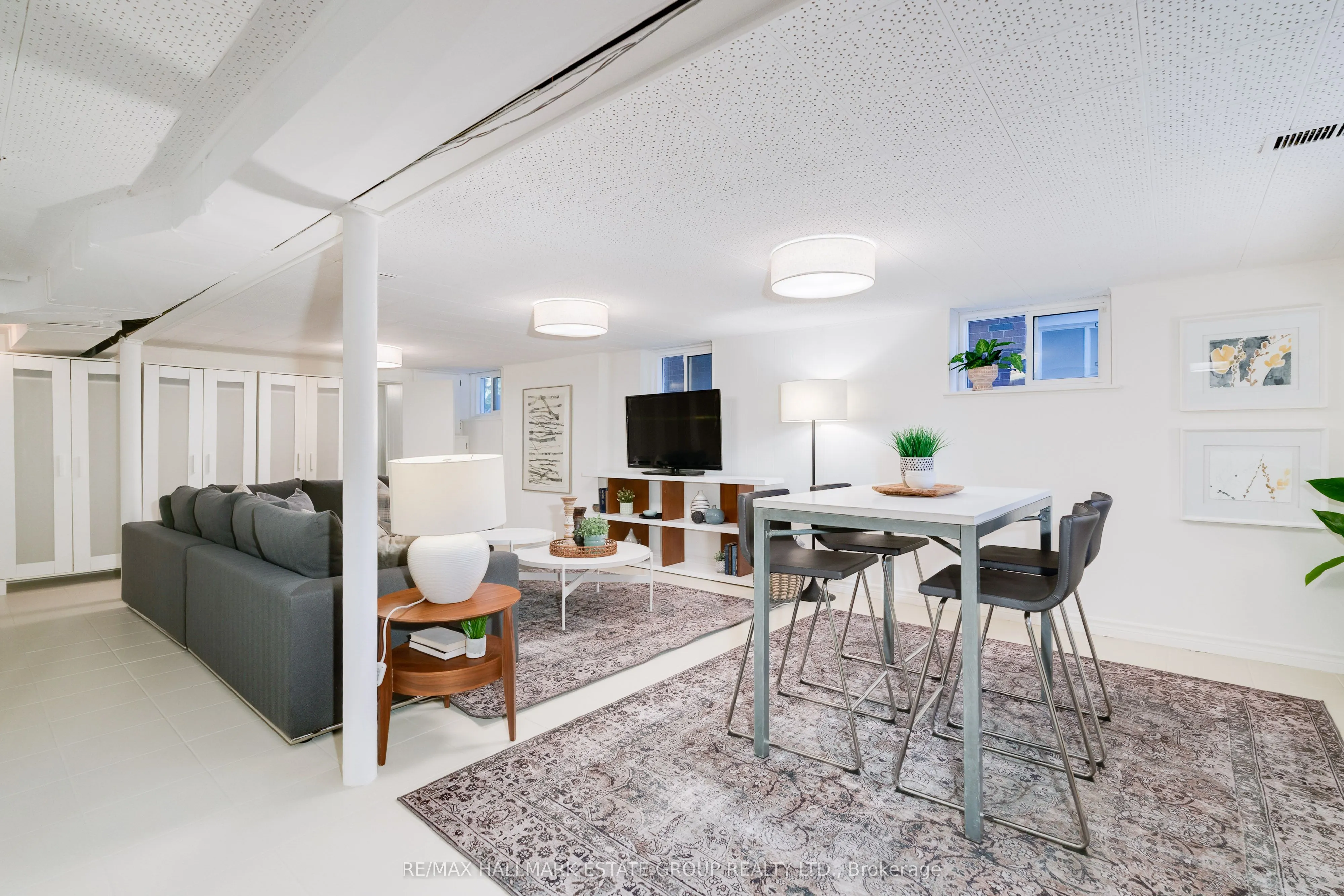 61 Springdale Boulevard