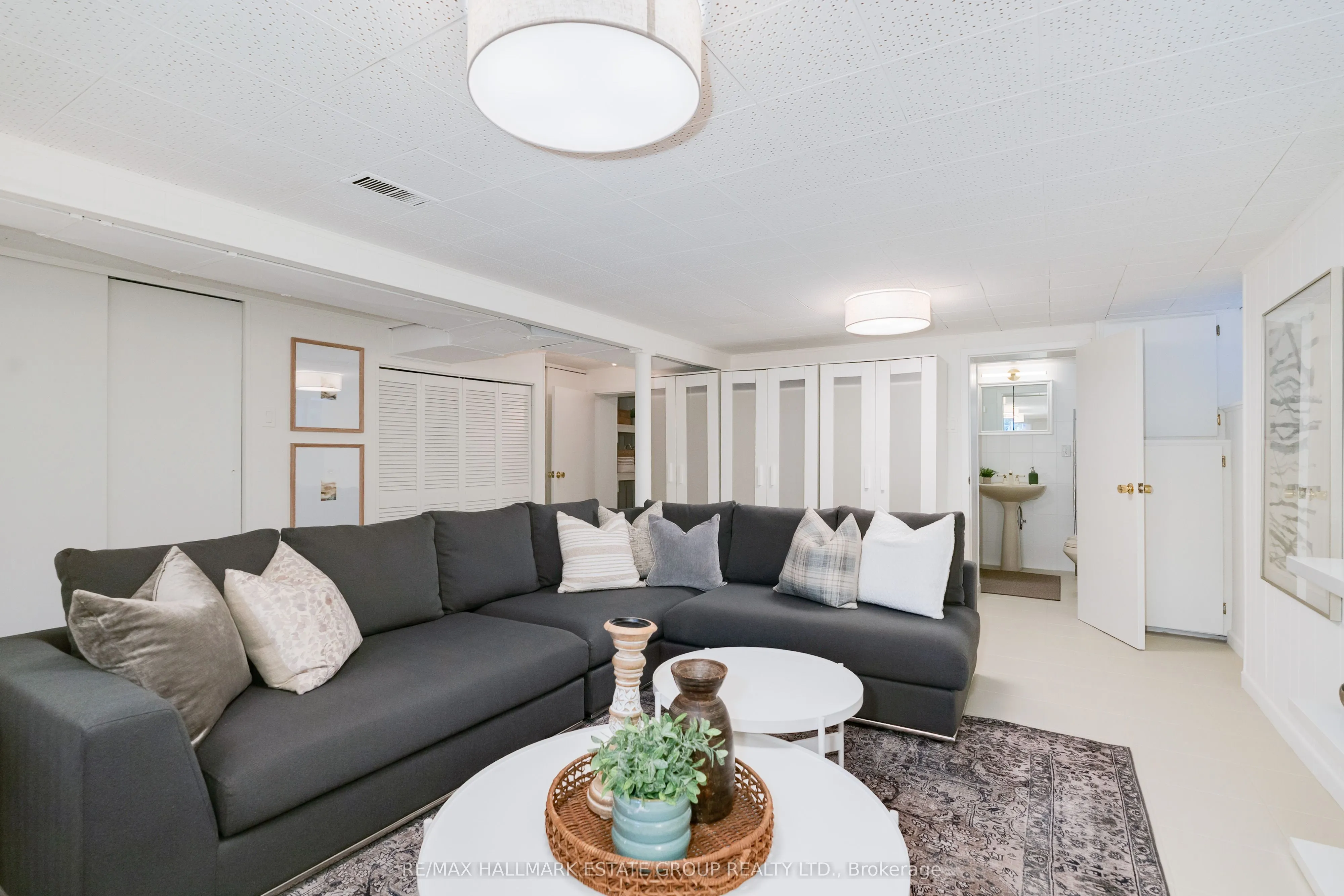 61 Springdale Boulevard