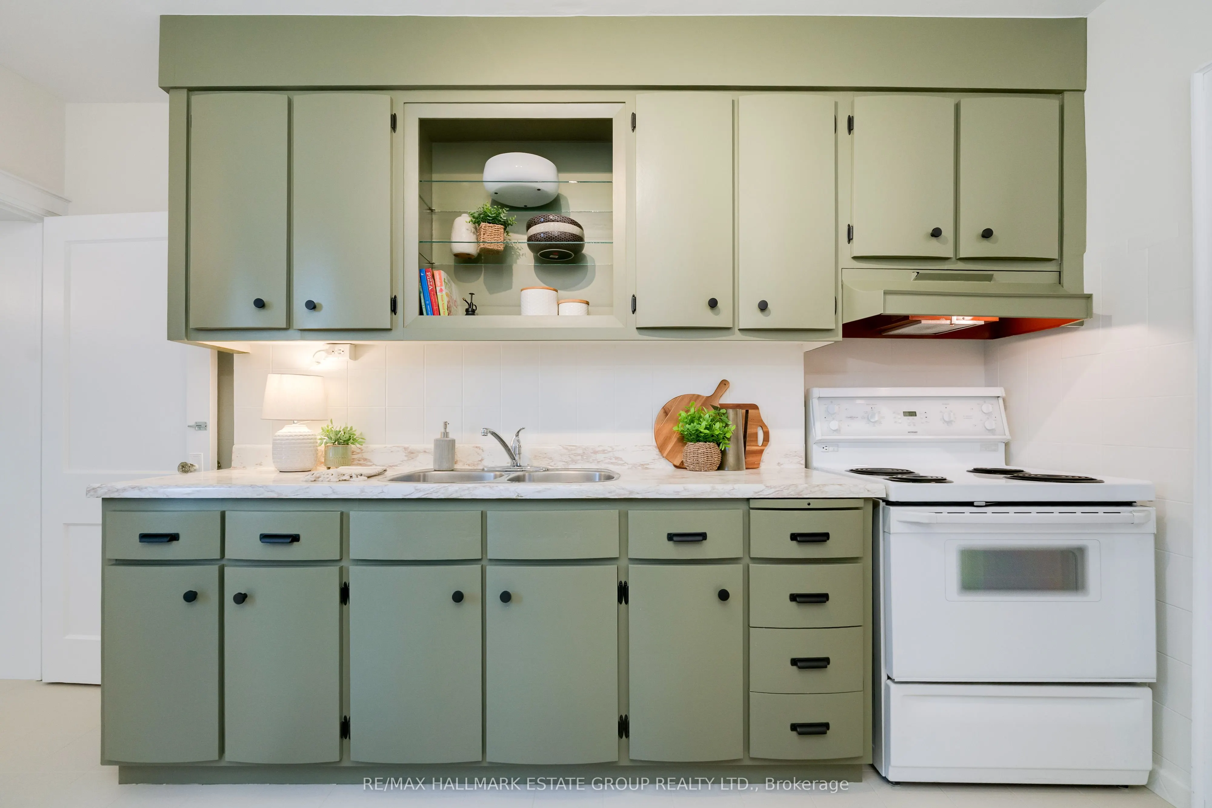 61 Springdale Boulevard