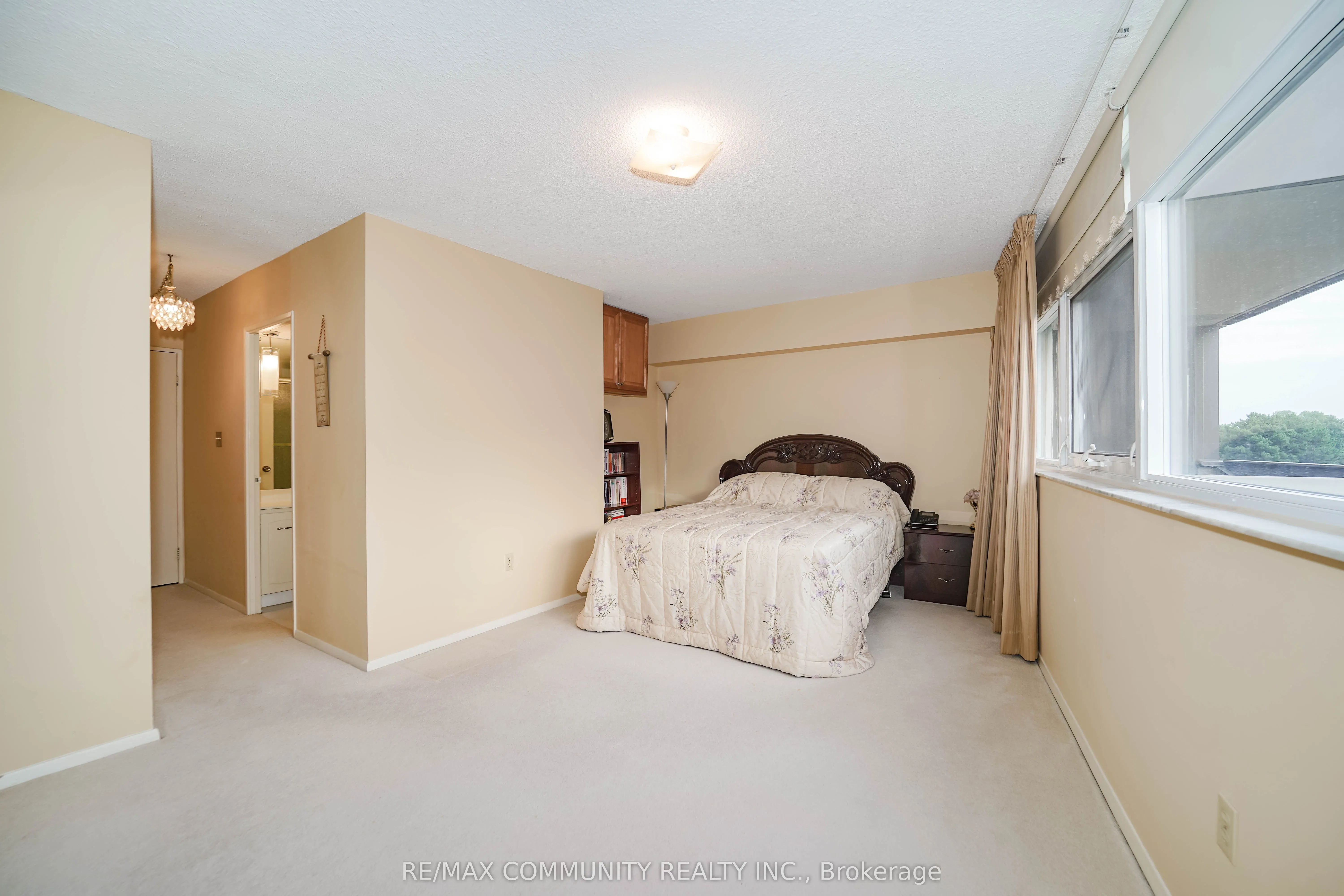 3131 Bridletowne Circle, #302