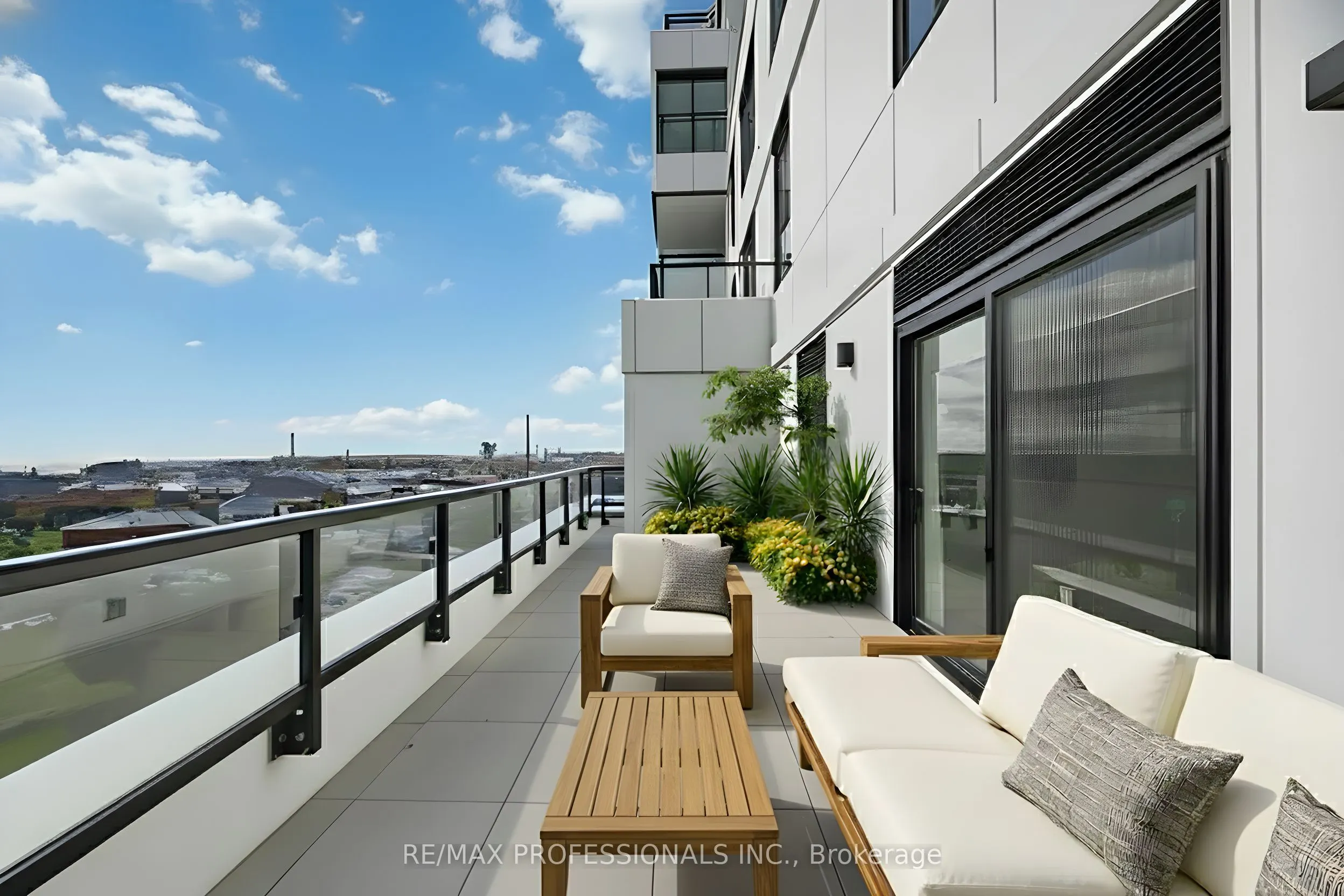 1050 Eastern Avenue, #1203