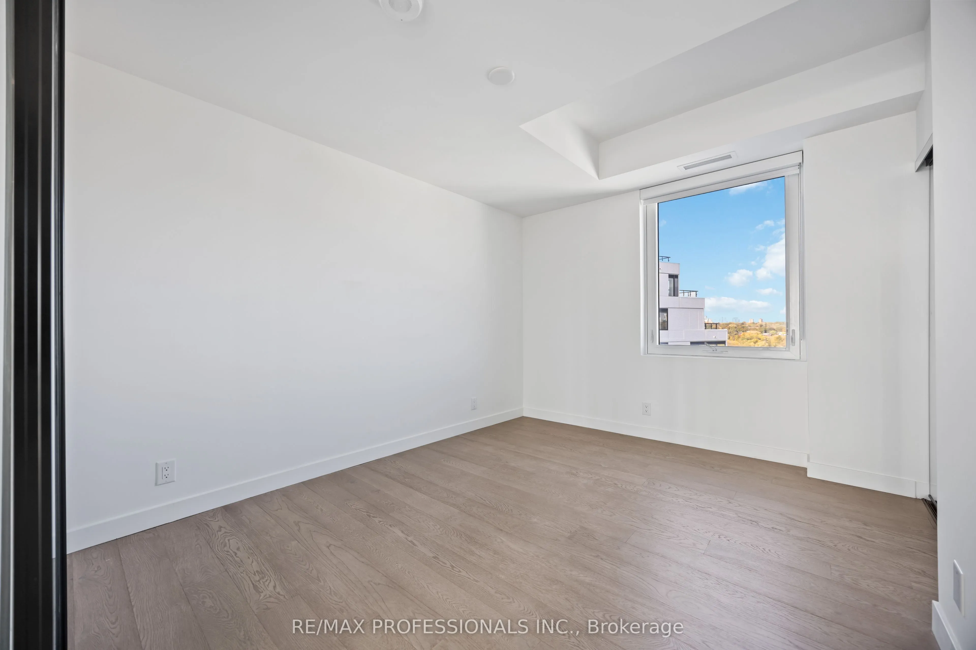 1050 Eastern Avenue, #1203