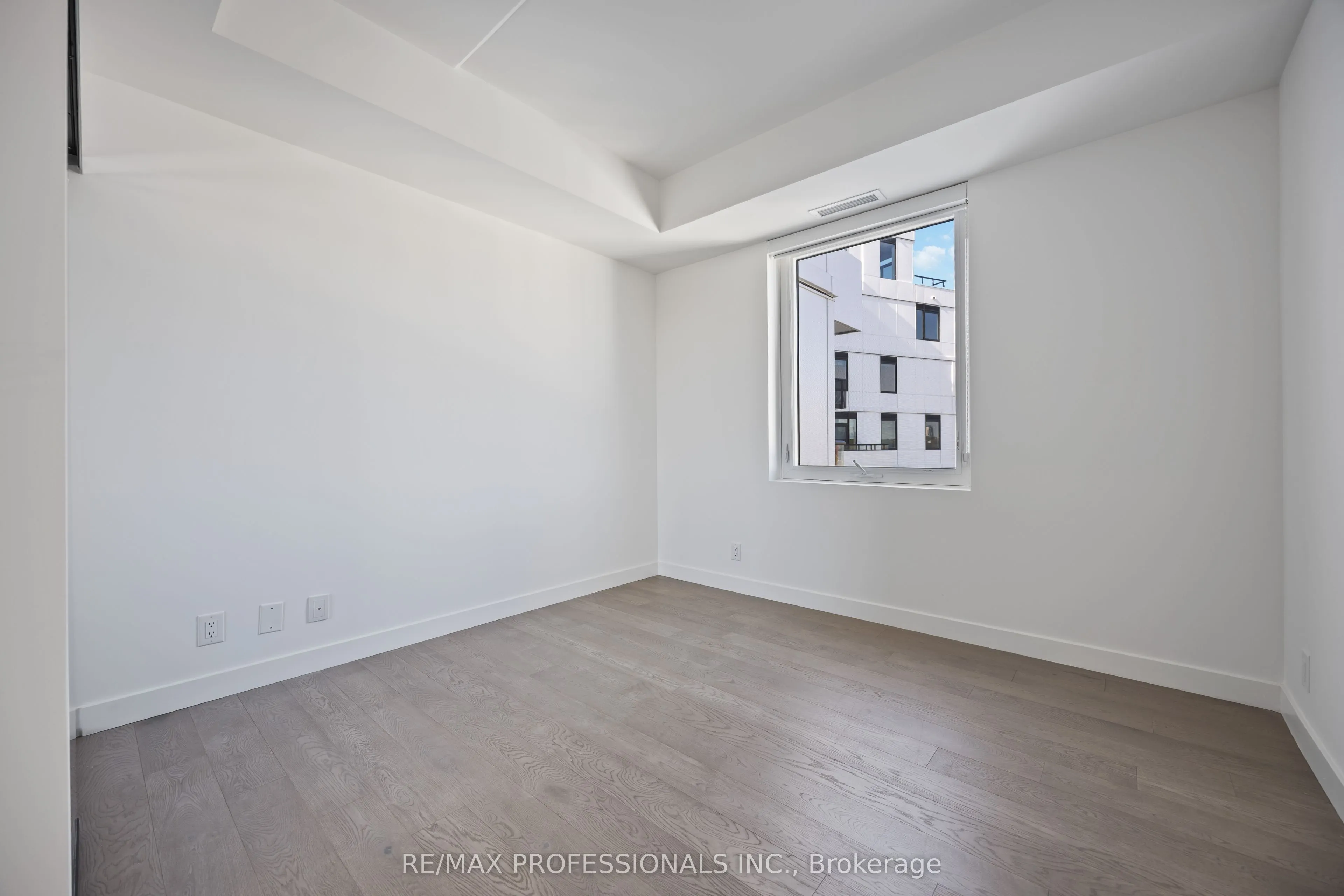 1050 Eastern Avenue, #1203