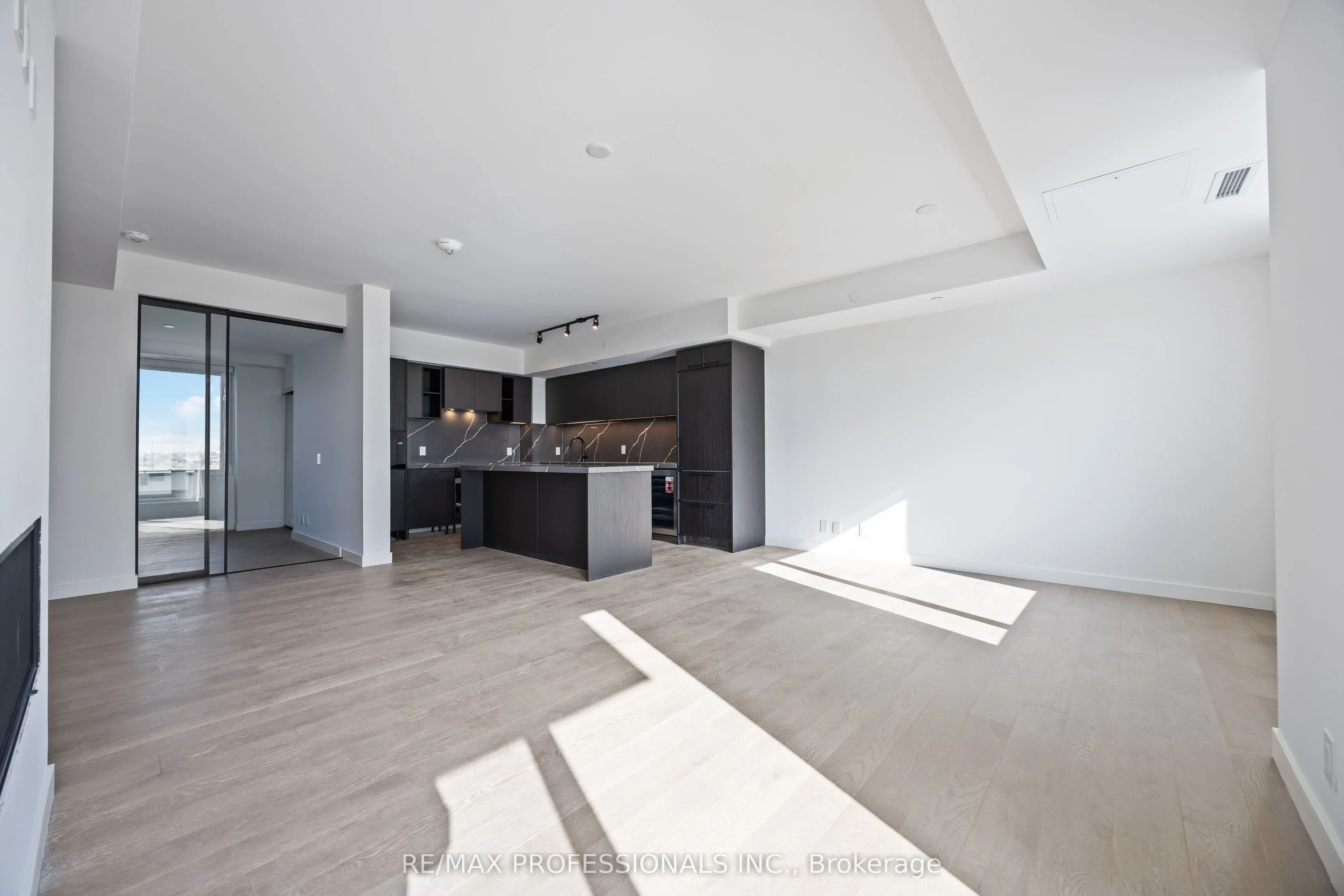 1050 Eastern Avenue, #1203