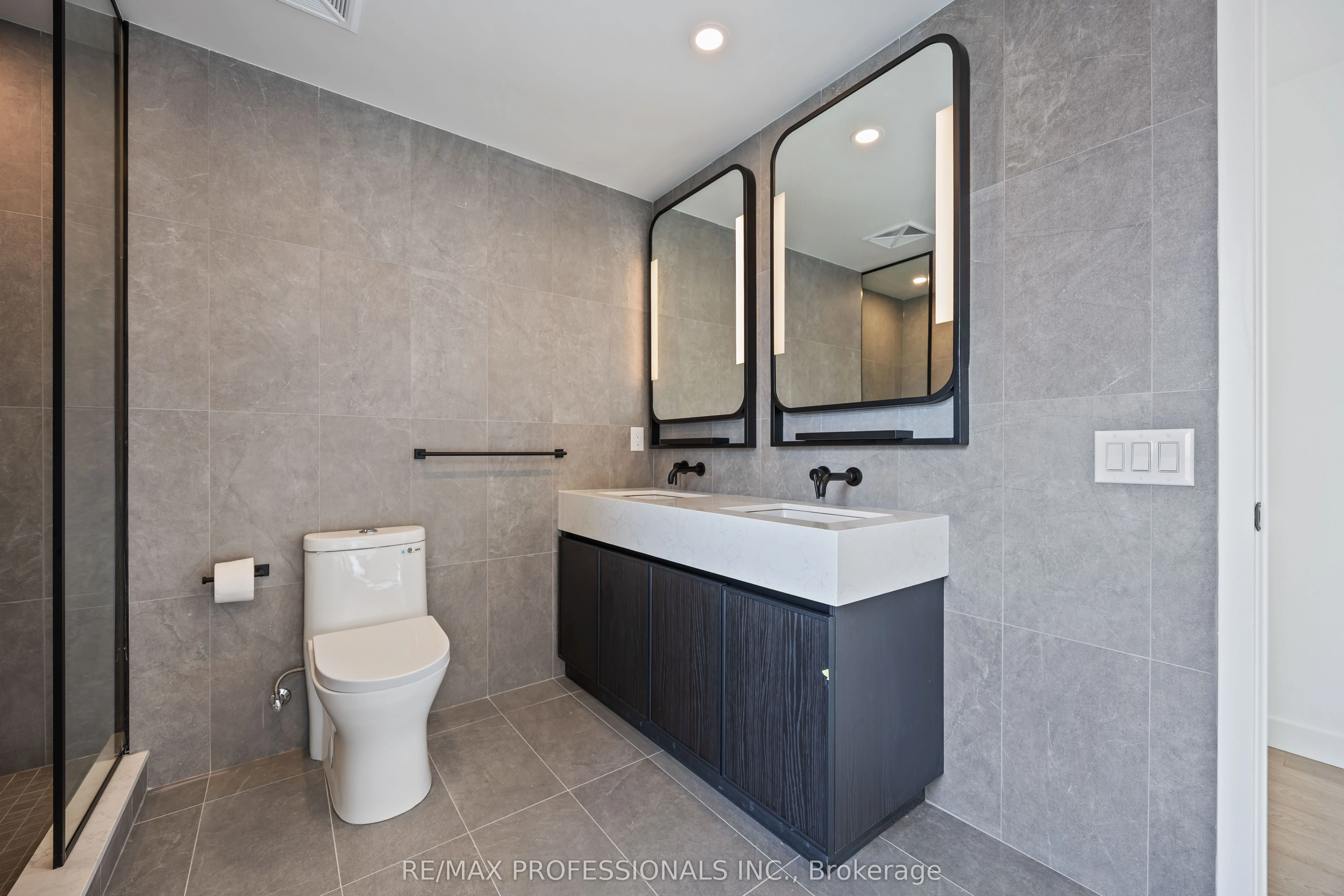 1050 Eastern Avenue, #1203