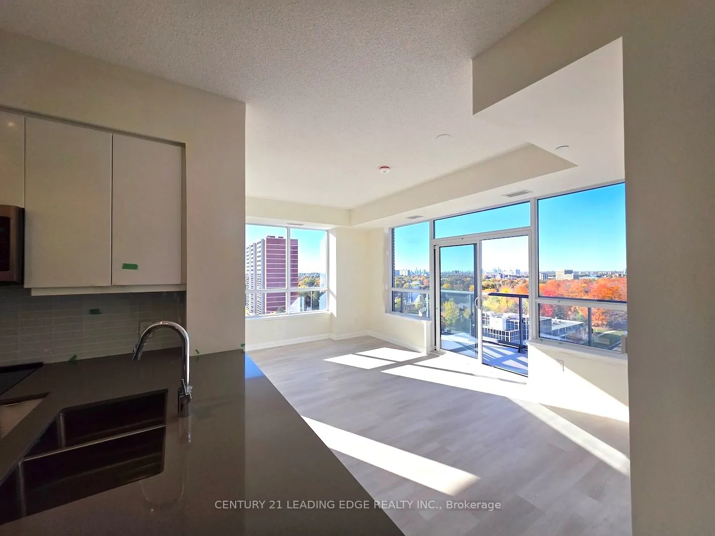 3260 Sheppard Avenue E, #1109