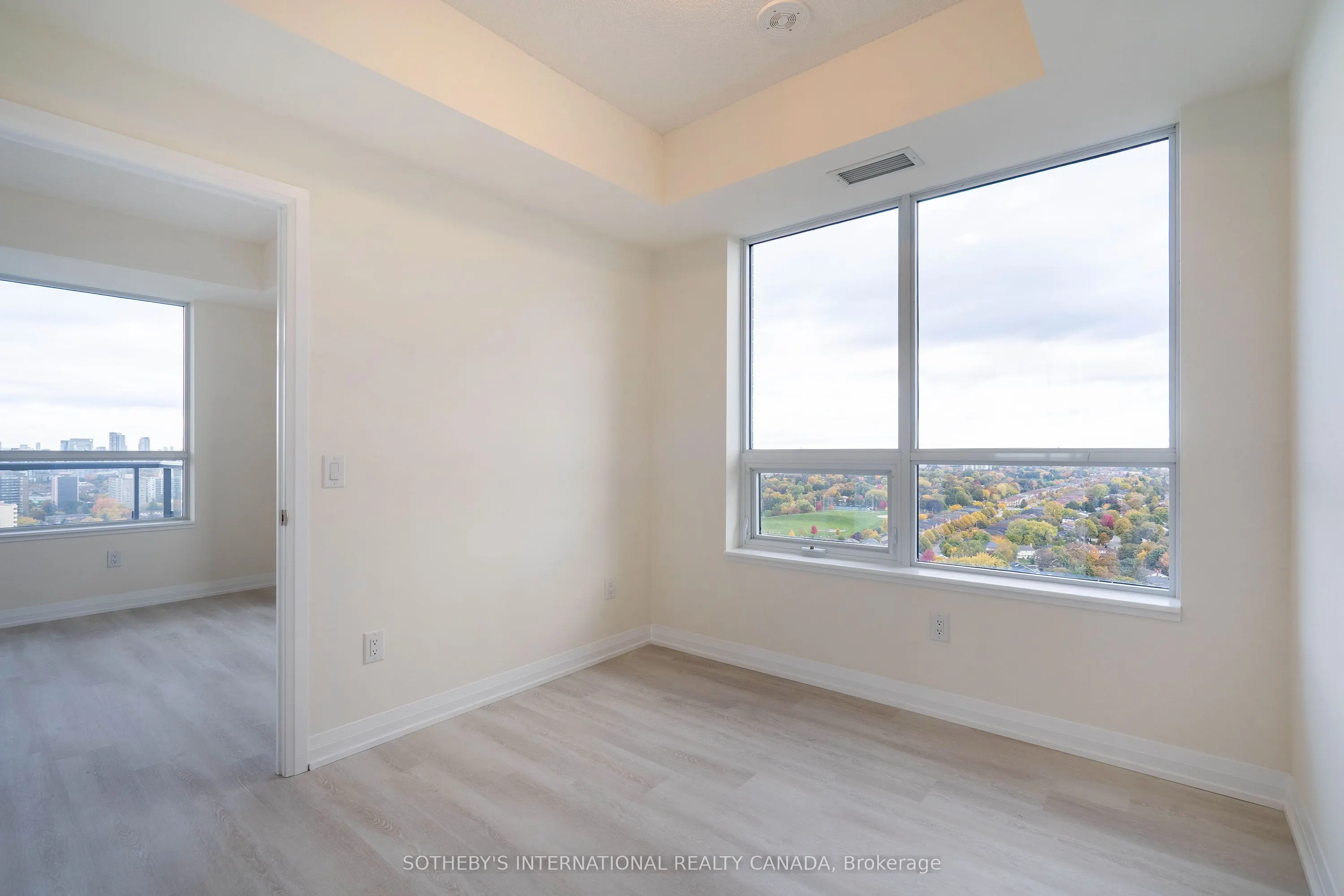 3260 Sheppard Avenue E, #2102