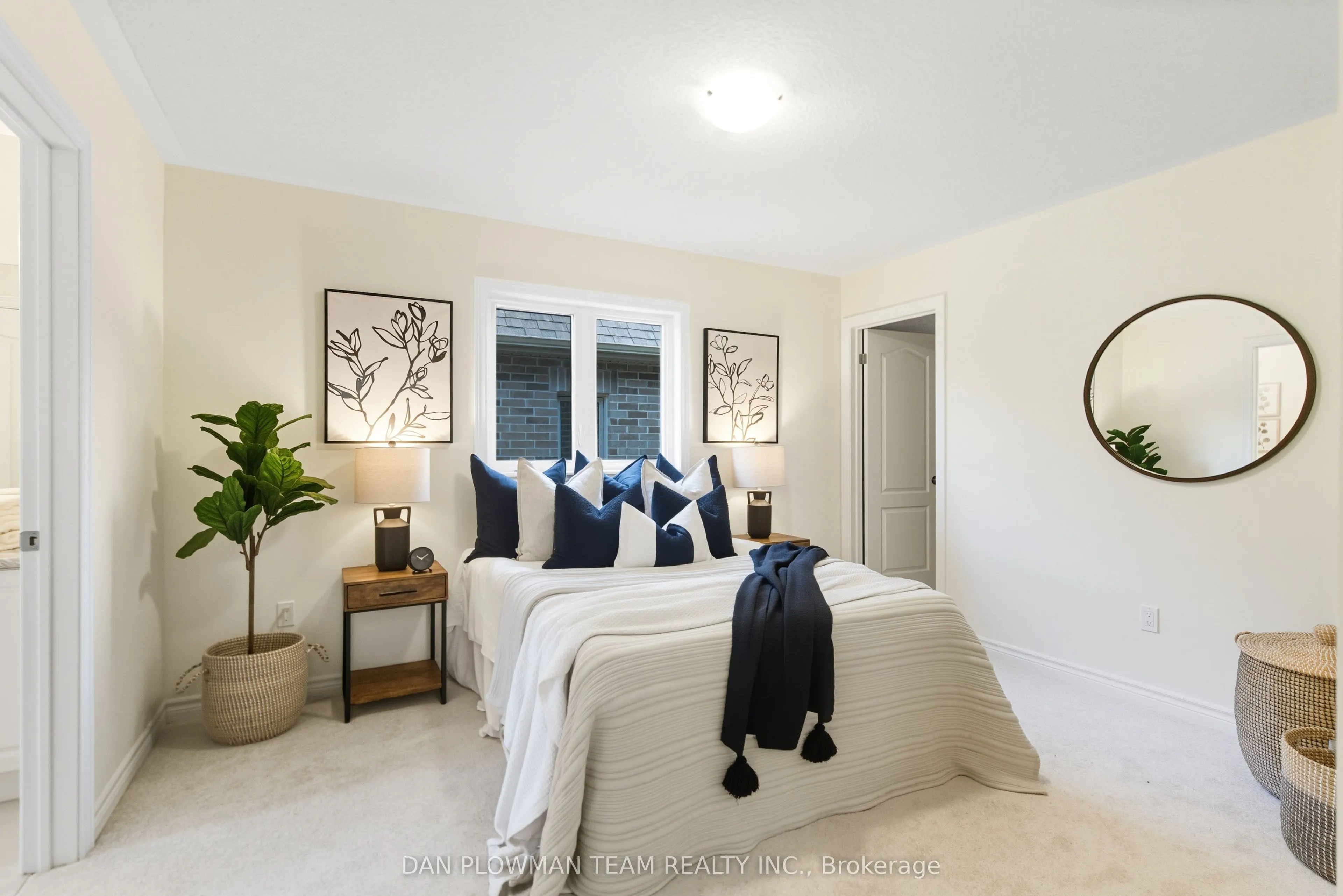 98 North Garden Boulevard