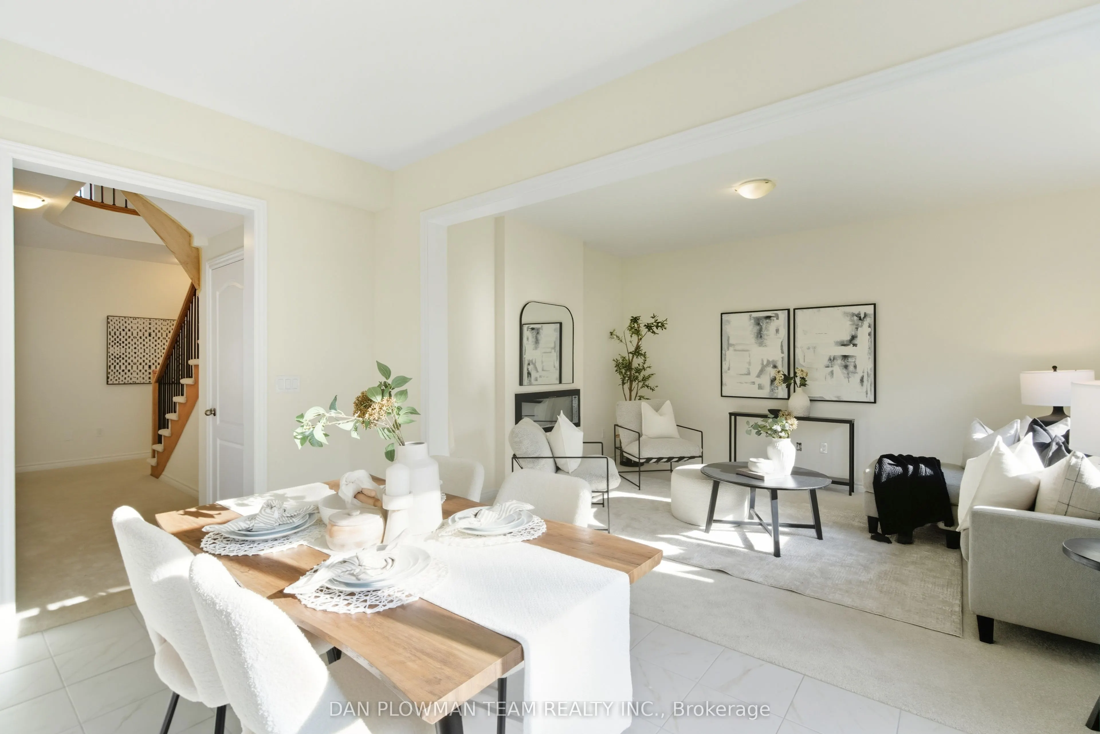 98 North Garden Boulevard