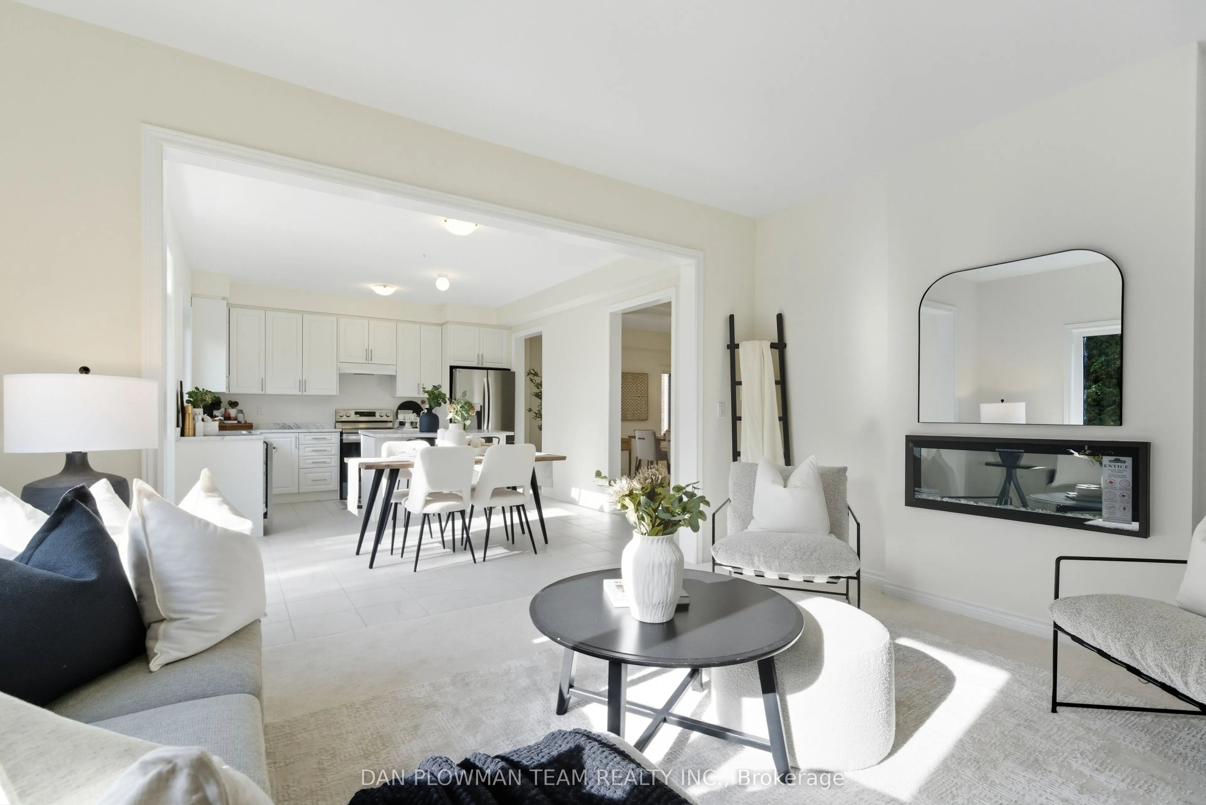 98 North Garden Boulevard