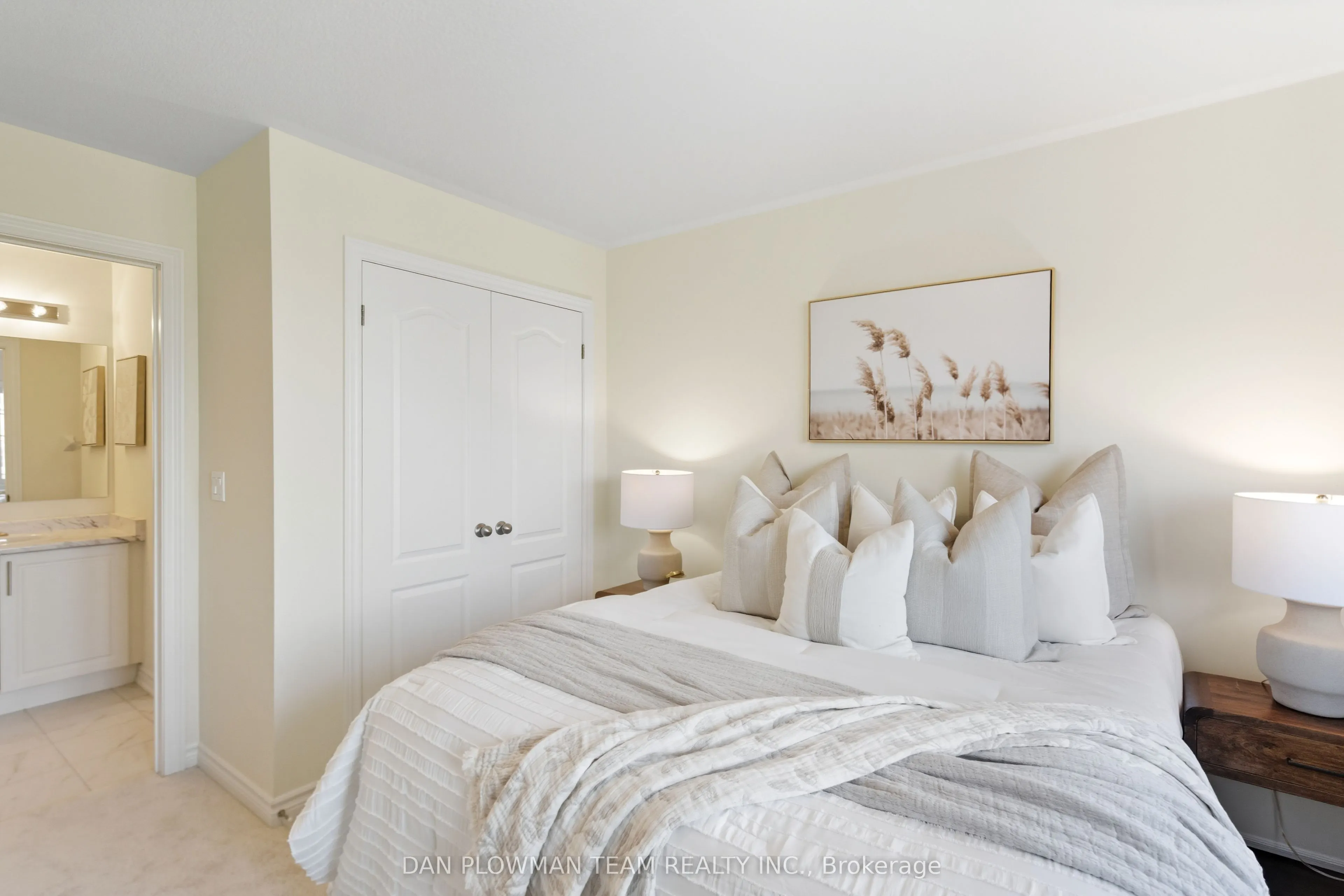 98 North Garden Boulevard