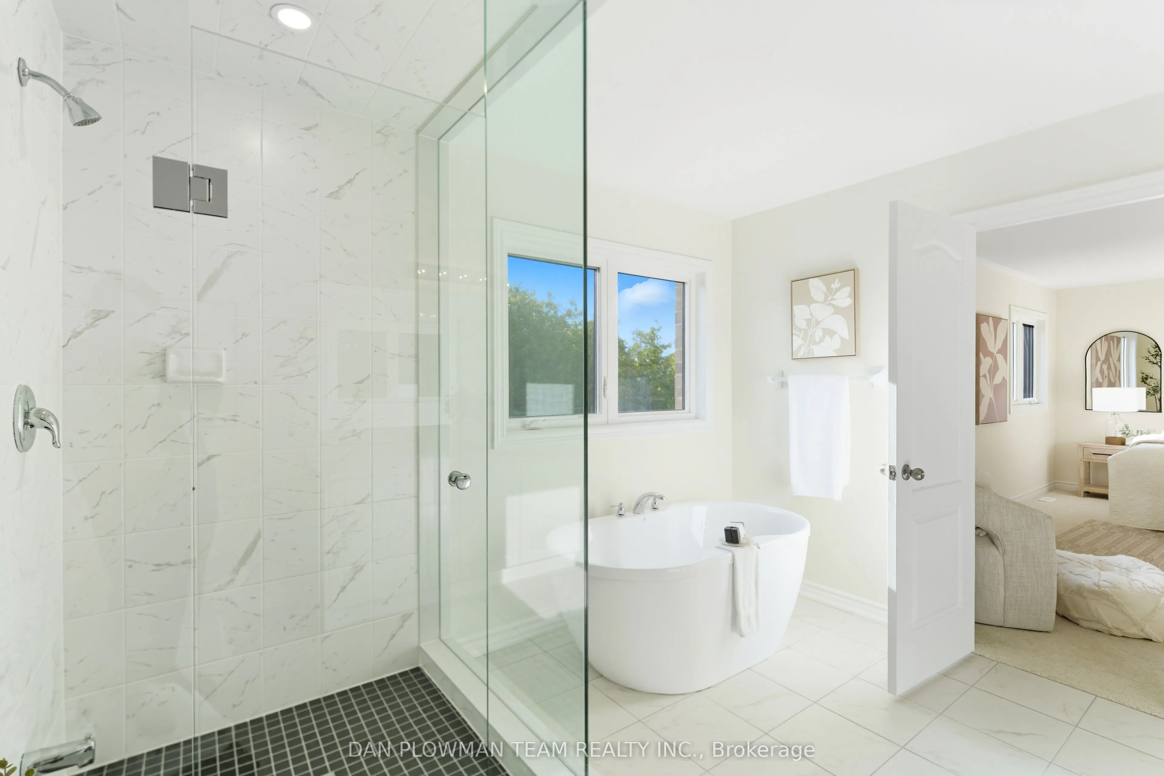 98 North Garden Boulevard