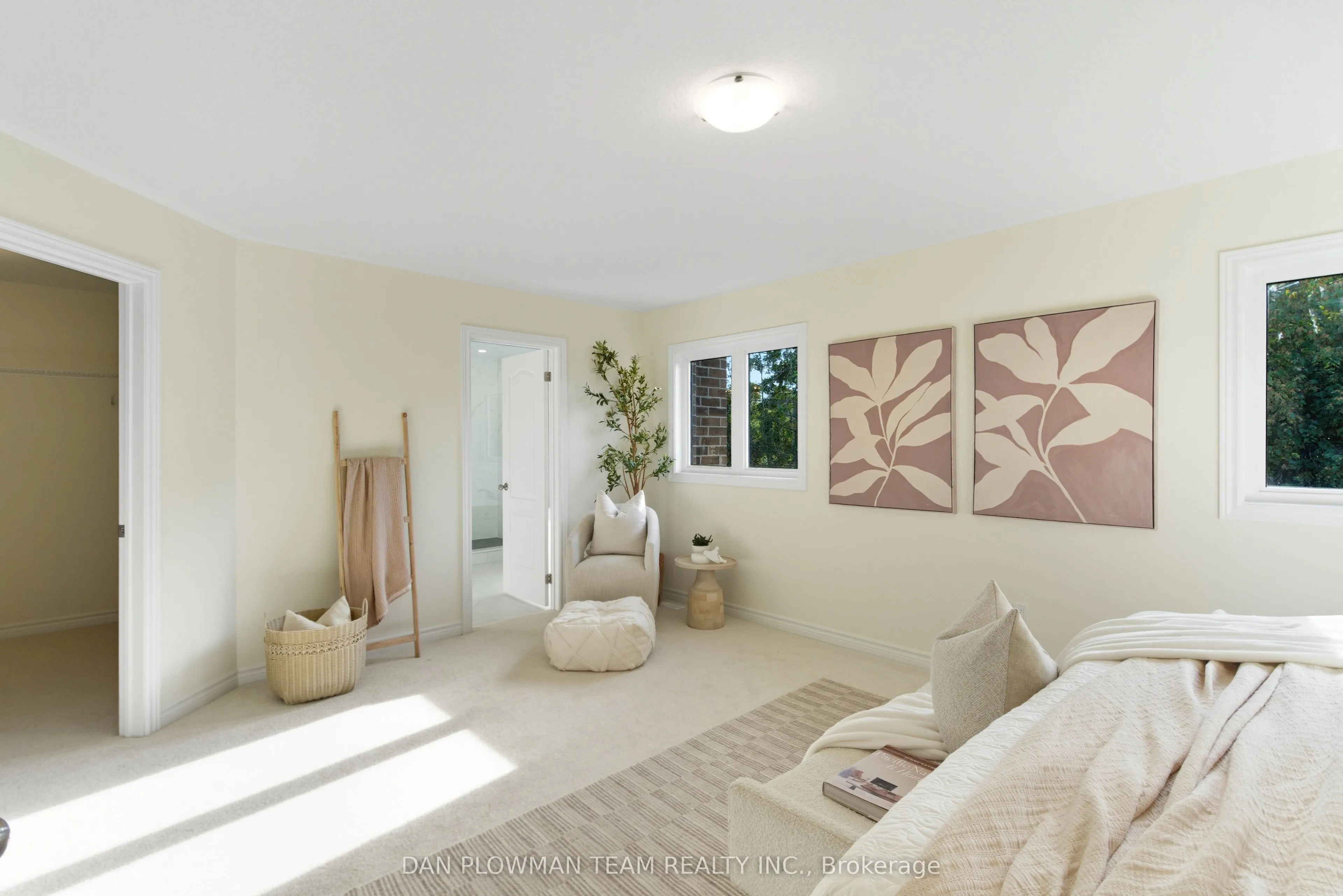 98 North Garden Boulevard