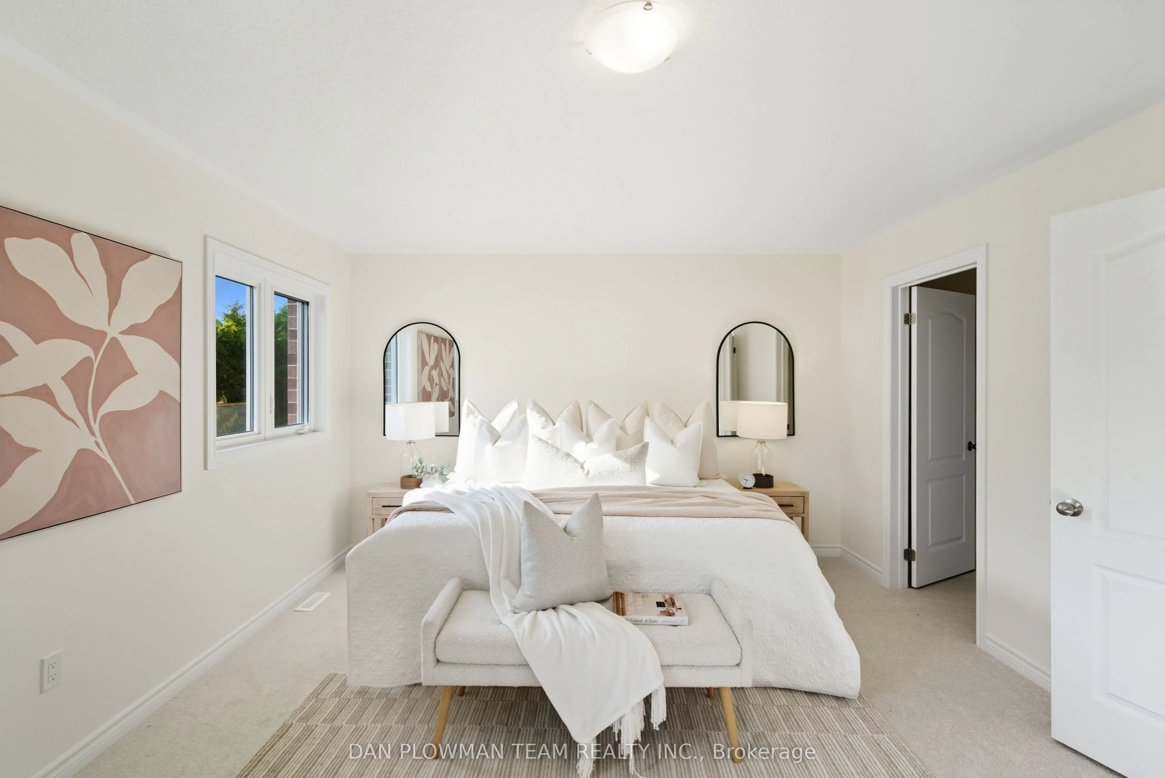 98 North Garden Boulevard