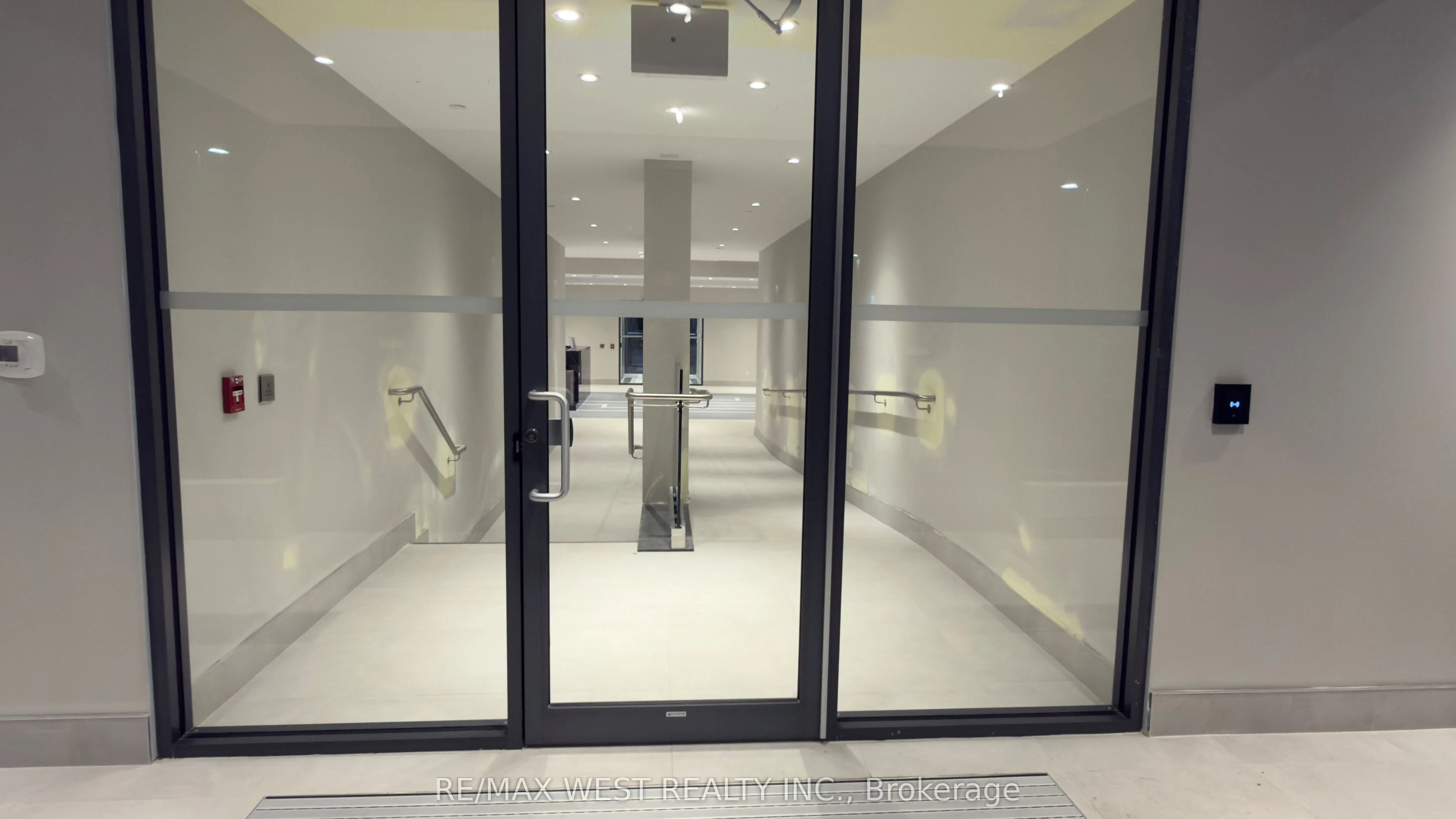 3260 Sheppard Avenue E, #2802