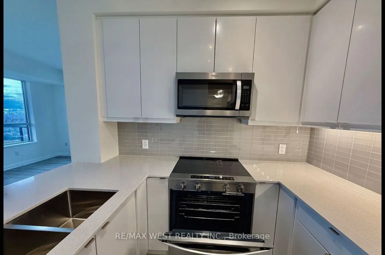 3260 Sheppard Avenue E, #2802