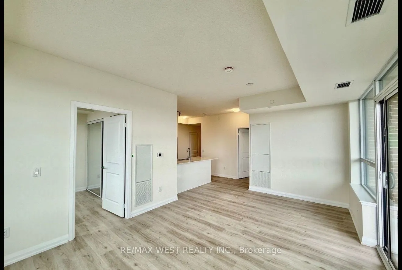 3260 Sheppard Avenue E, #2802