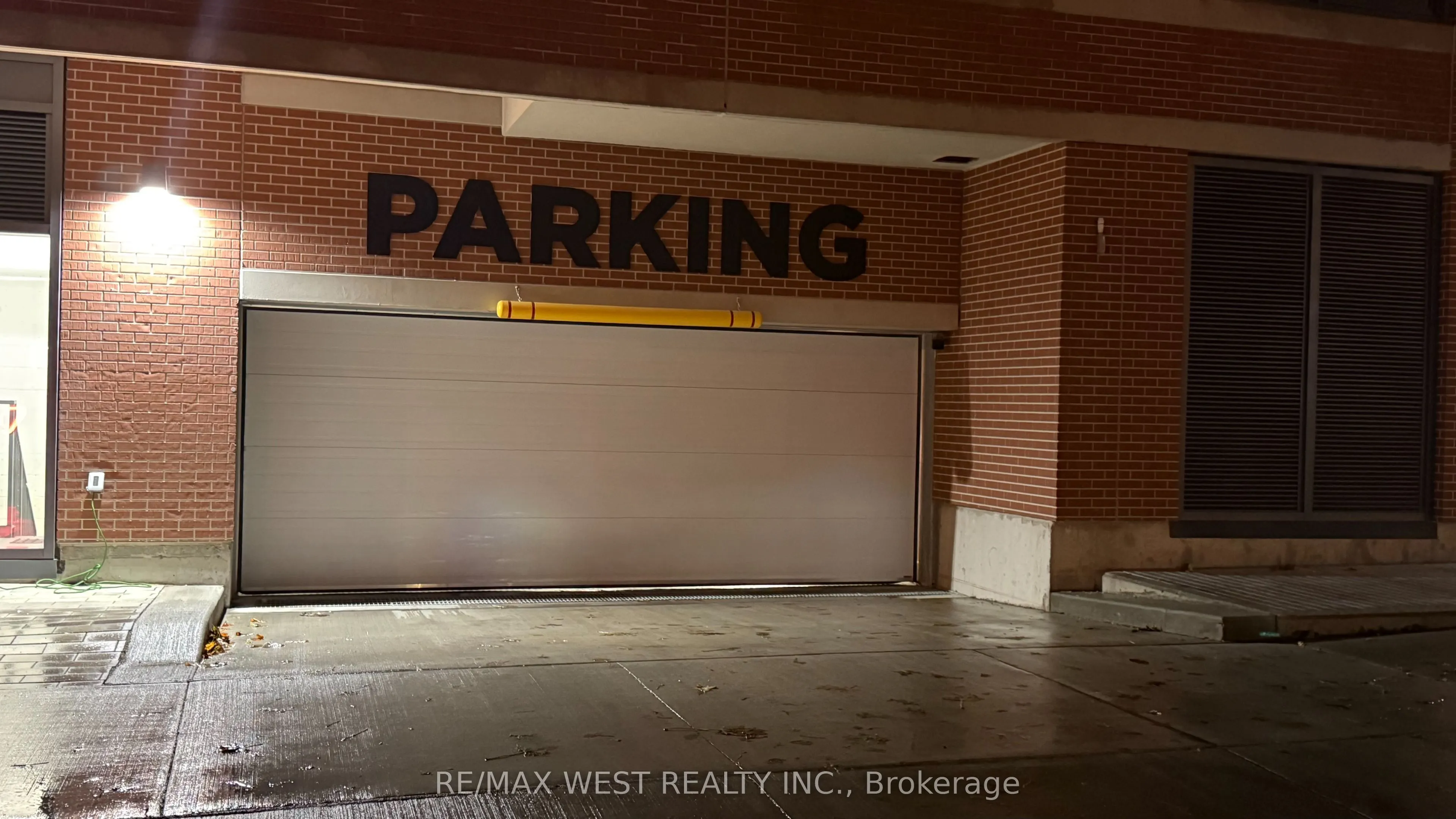 3260 Sheppard Avenue E, #2802