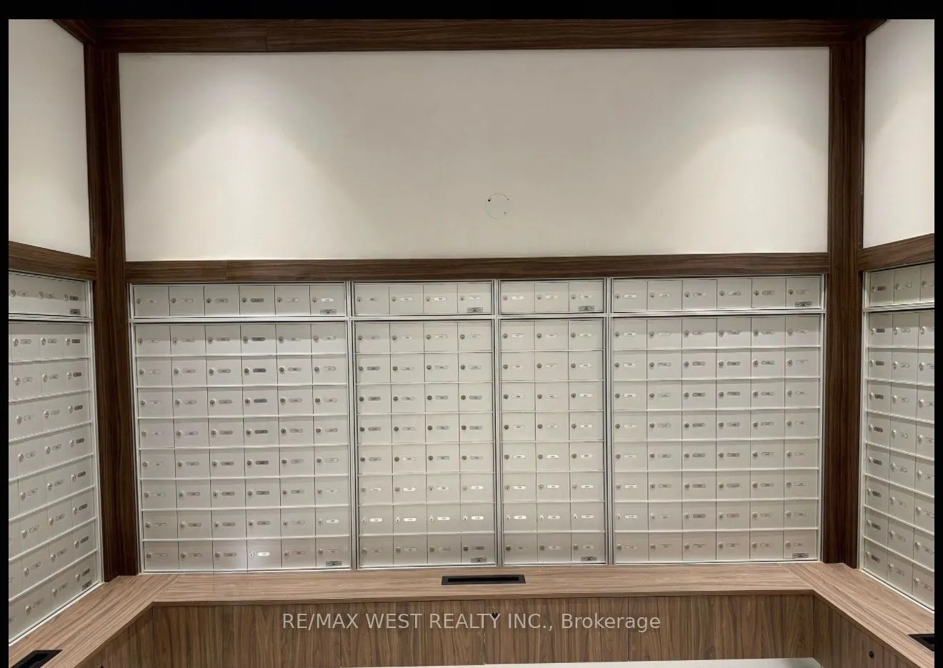 3260 Sheppard Avenue E, #2802