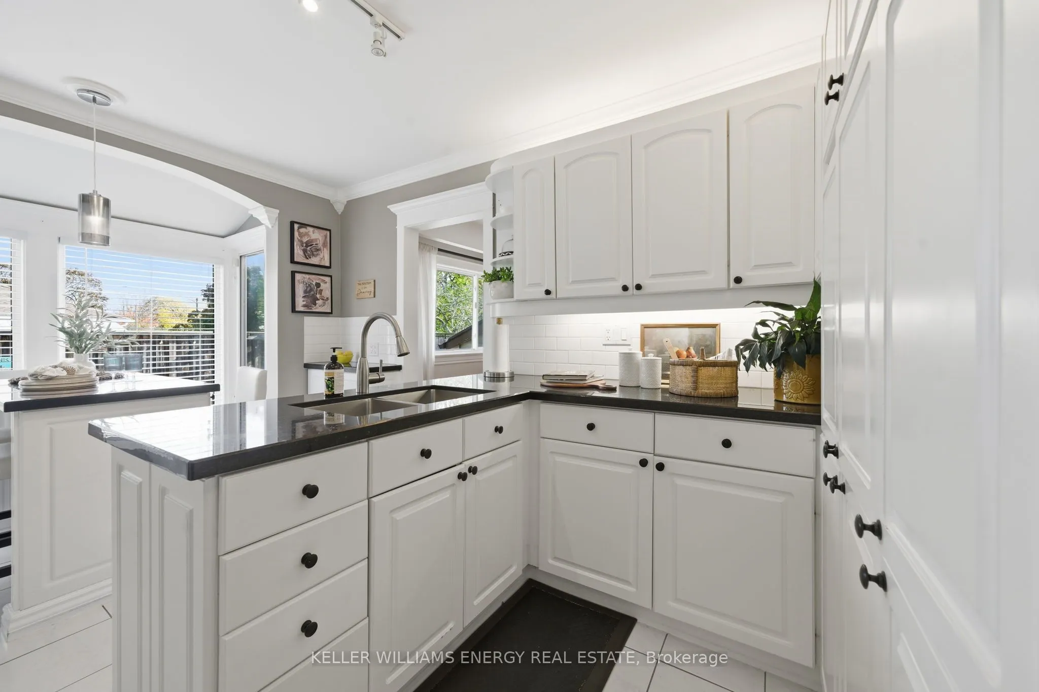 781 Fernhill Boulevard