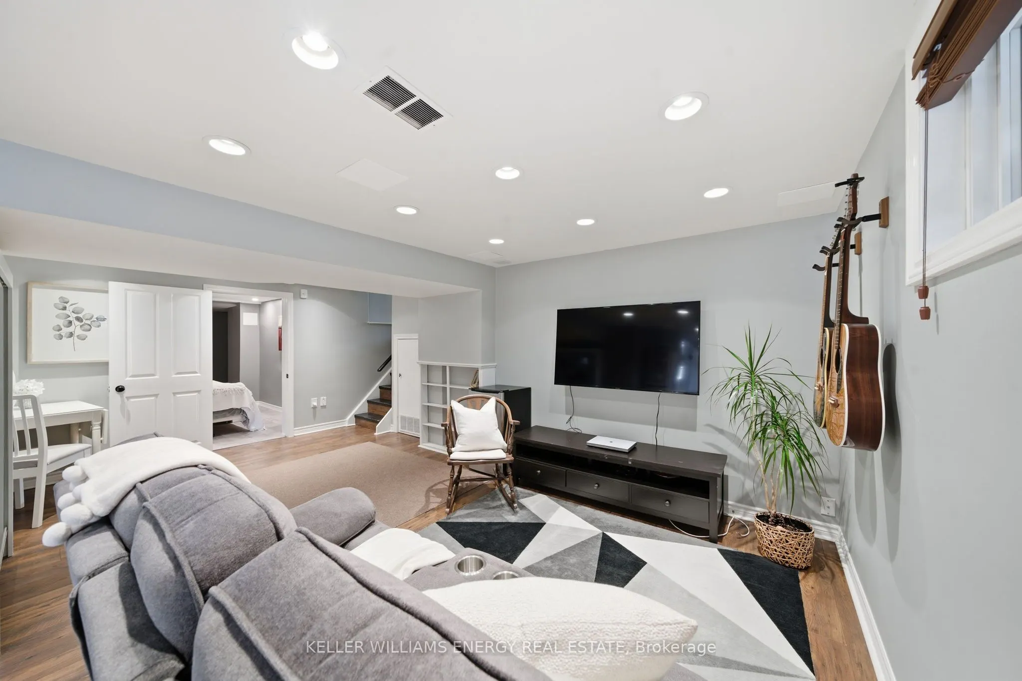 781 Fernhill Boulevard