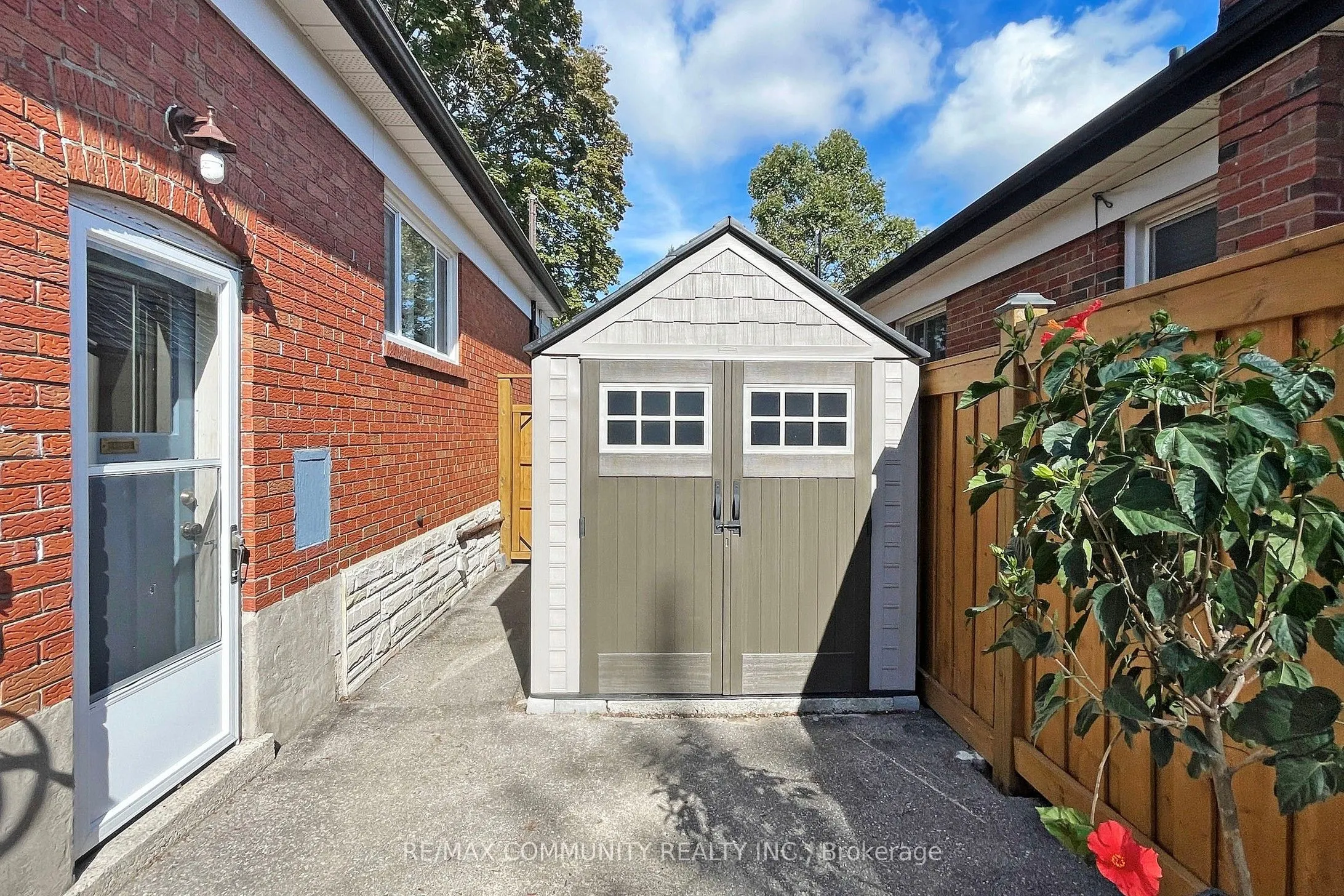 143 Hiscock Boulevard, #Basement