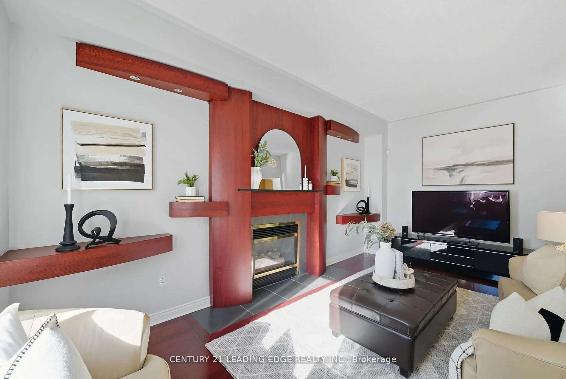 2308 Abbott Crescent