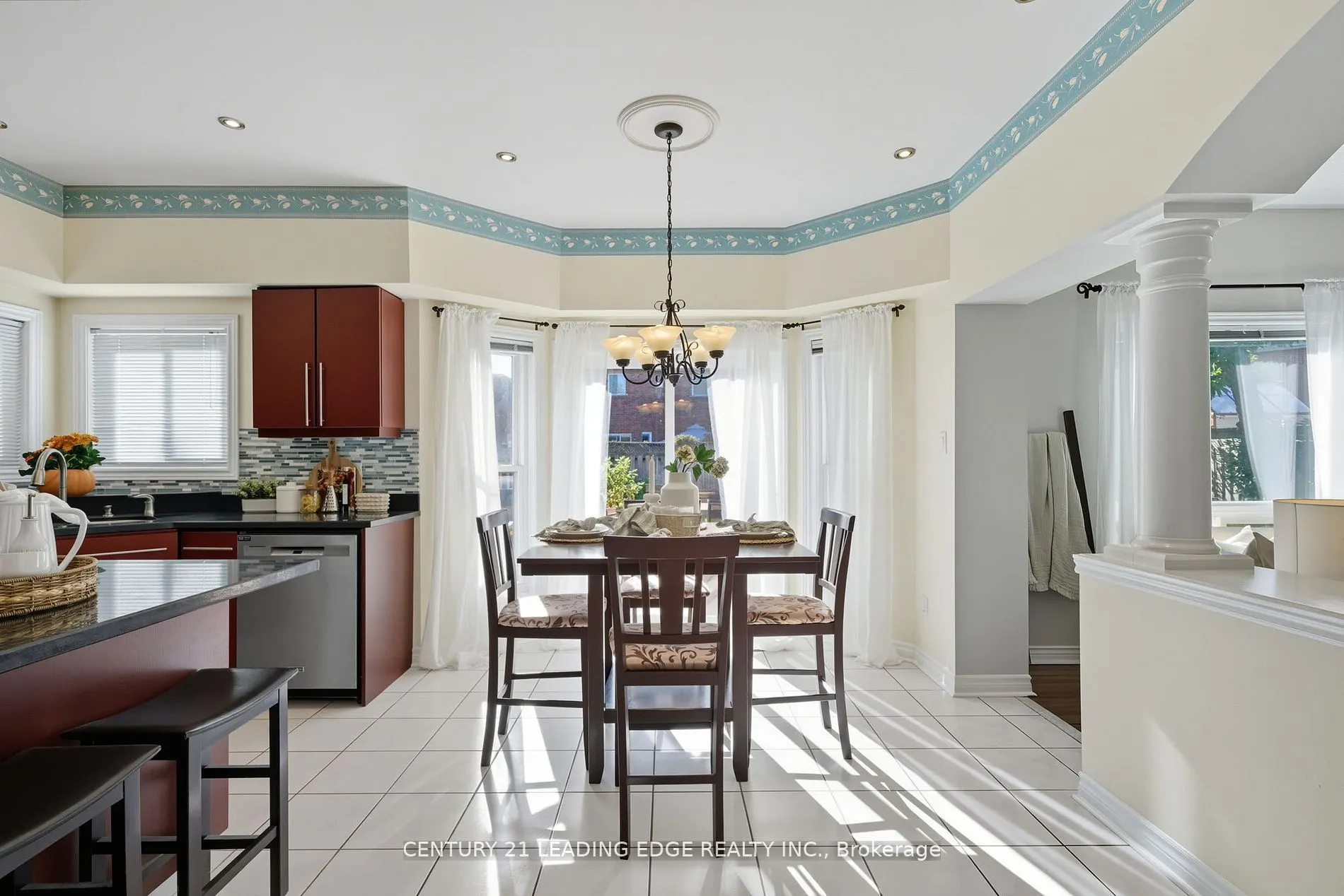 2308 Abbott Crescent