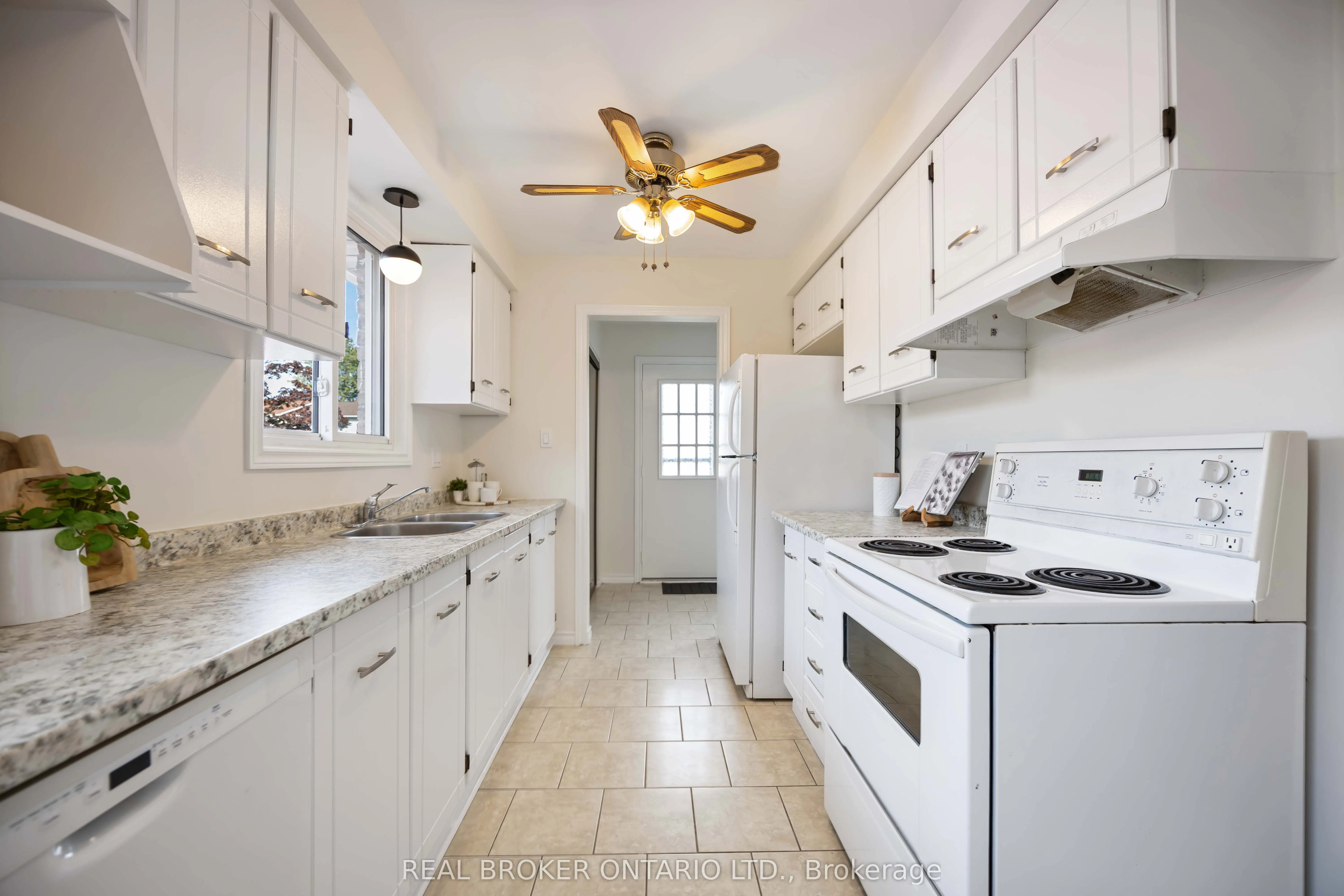 602 Dorchester Drive